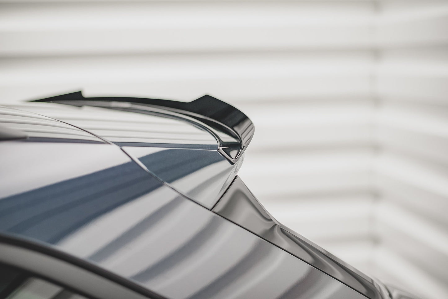 Spoiler CAP für Seat Leon FR ST Mk4 schwarz Hochglanz