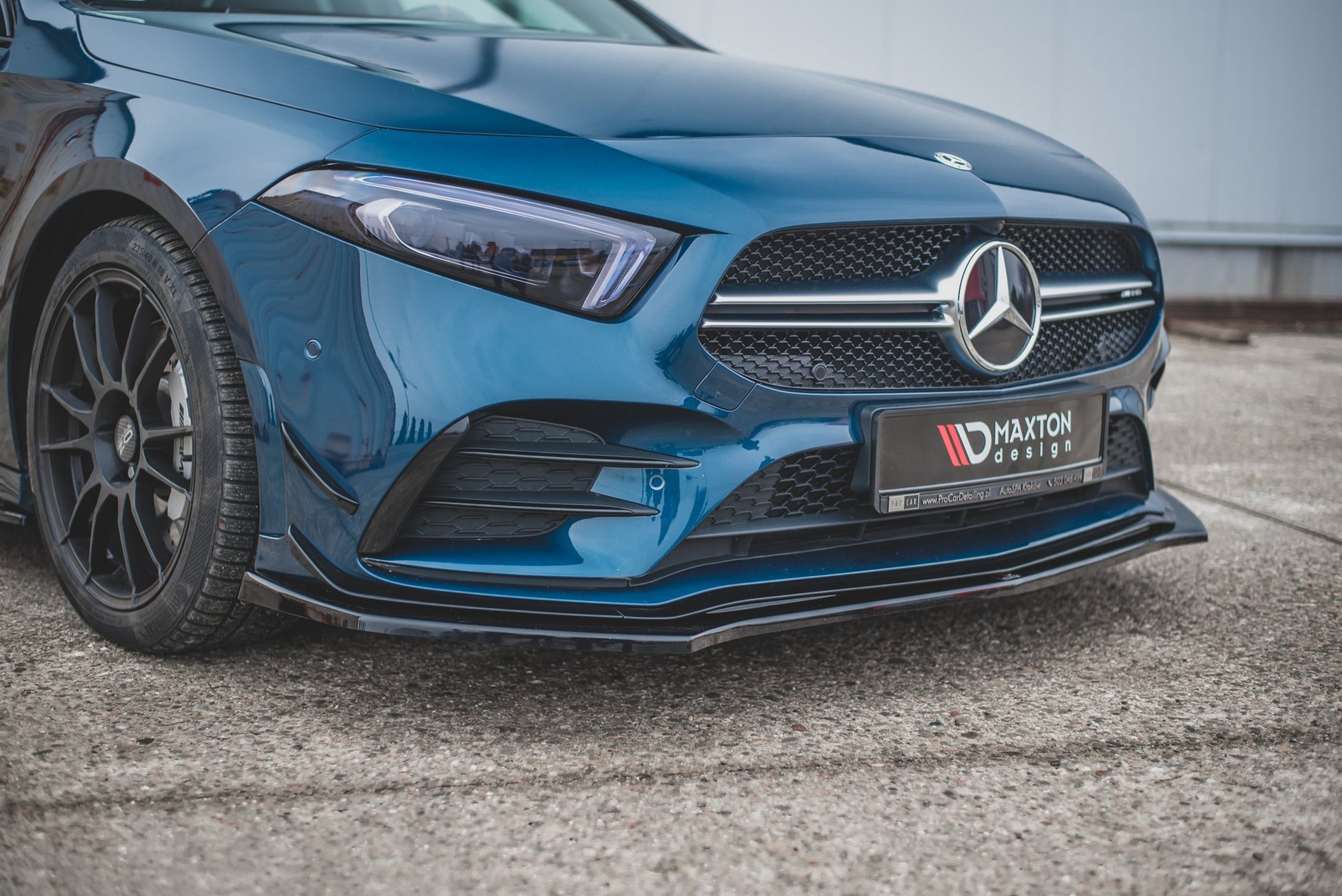 Front Ansatz V.2 für Mercedes A35 AMG Aero W177  Carbon Look