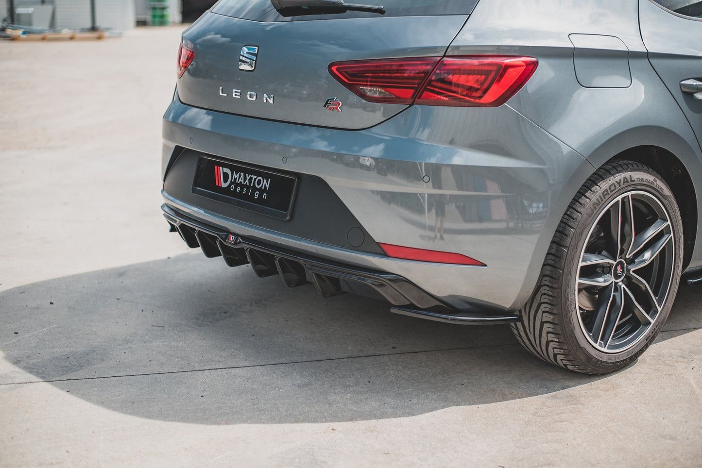 Heck Ansatz Flaps Diffusor für SEAT Leon Mk3 FR Facelift Carbon Look