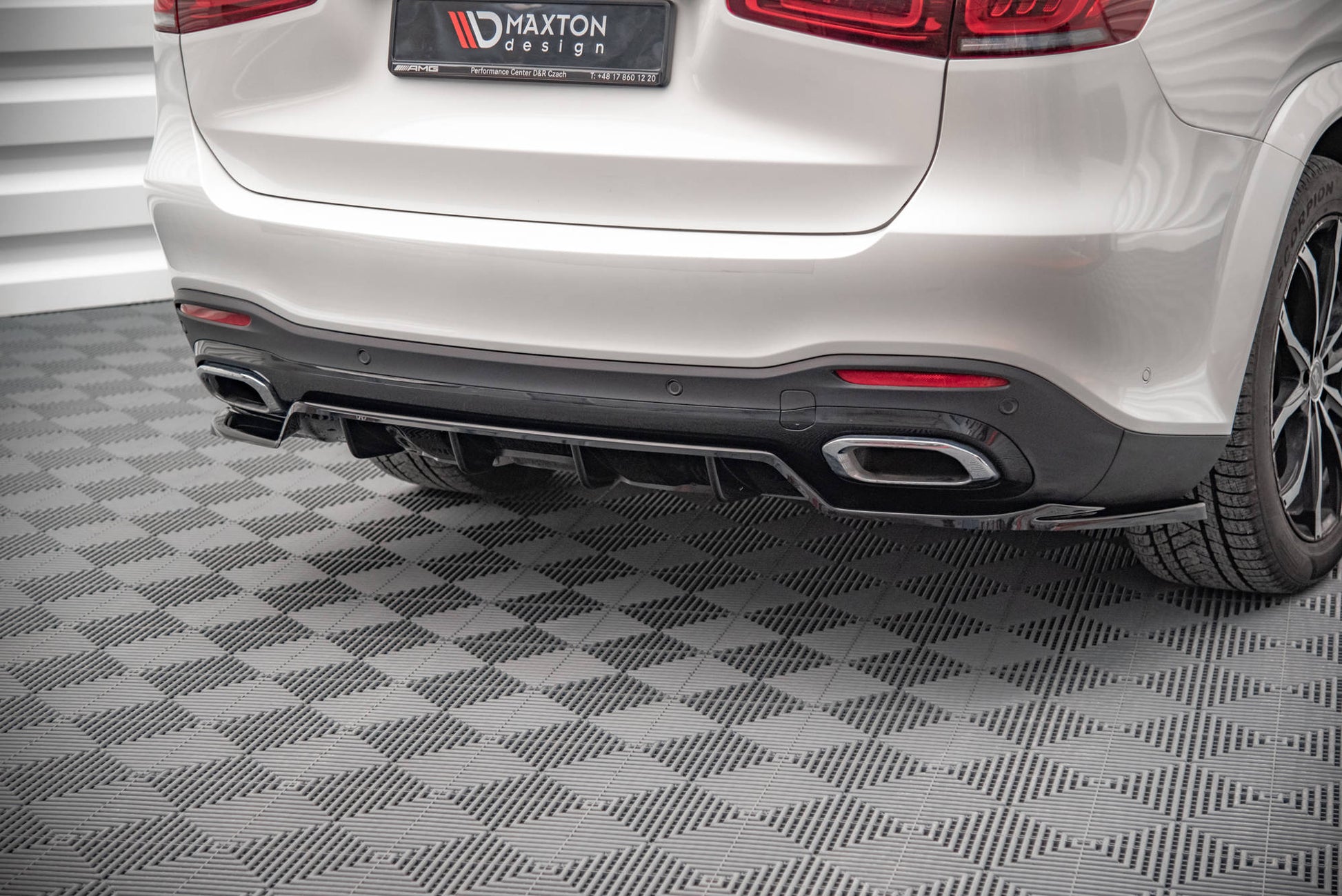 Mittlerer Diffusor Heck Ansatz DTM Look für Mercedes-Benz GLS AMG-Line X167 schwarz matt