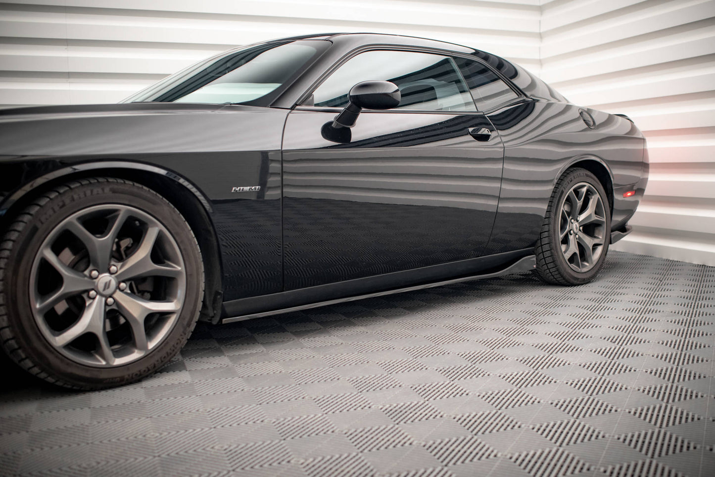 Seitenschweller Ansatz für Dodge Challenger RT Mk3 Facelift schwarz matt