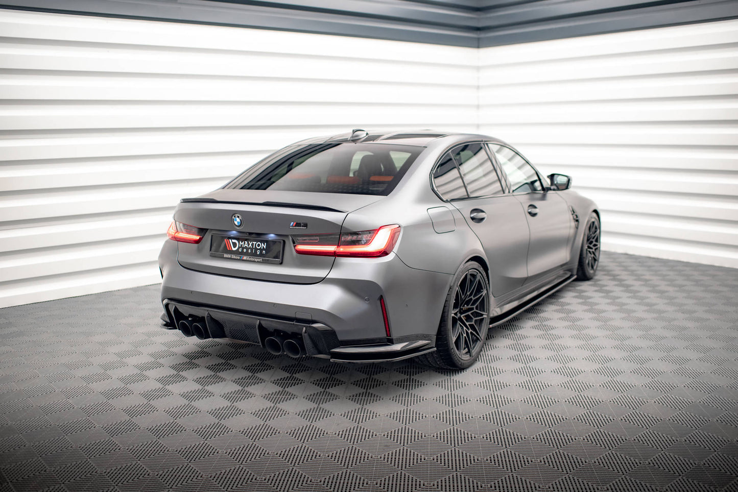 Heck Ansatz Flaps Diffusor V.1 für BMW M3 G80 schwarz Hochglanz