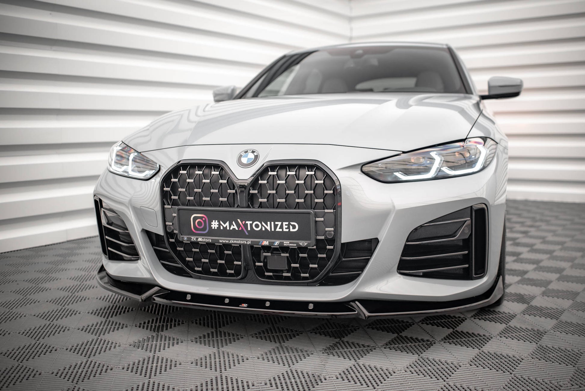 Front Ansatz V.2 für BMW 4er Gran Coupe M-Paket G26 schwarz Hochglanz