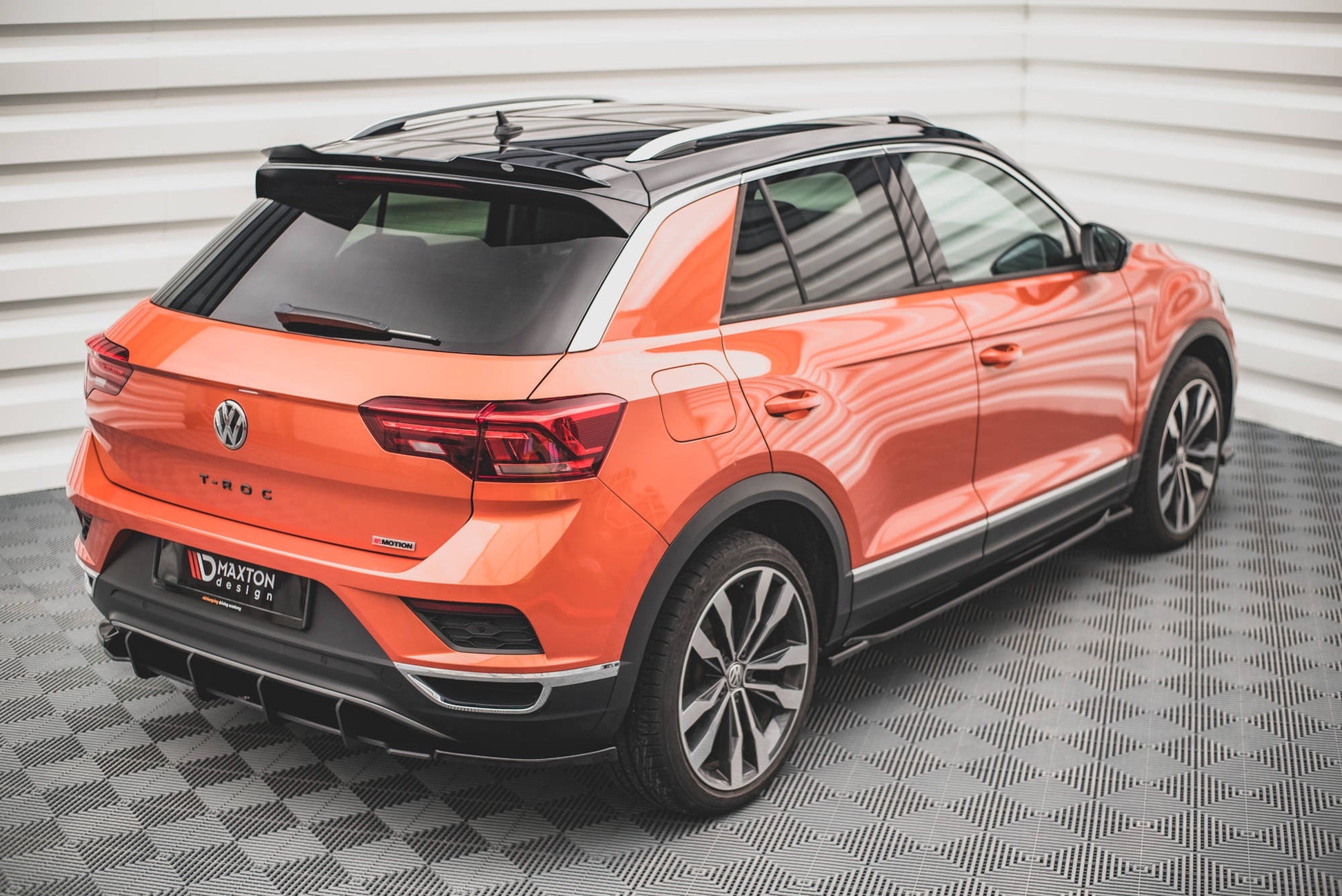 Heck Ansatz Flaps Diffusor für Volkswagen T-Roc Mk1 schwarz matt