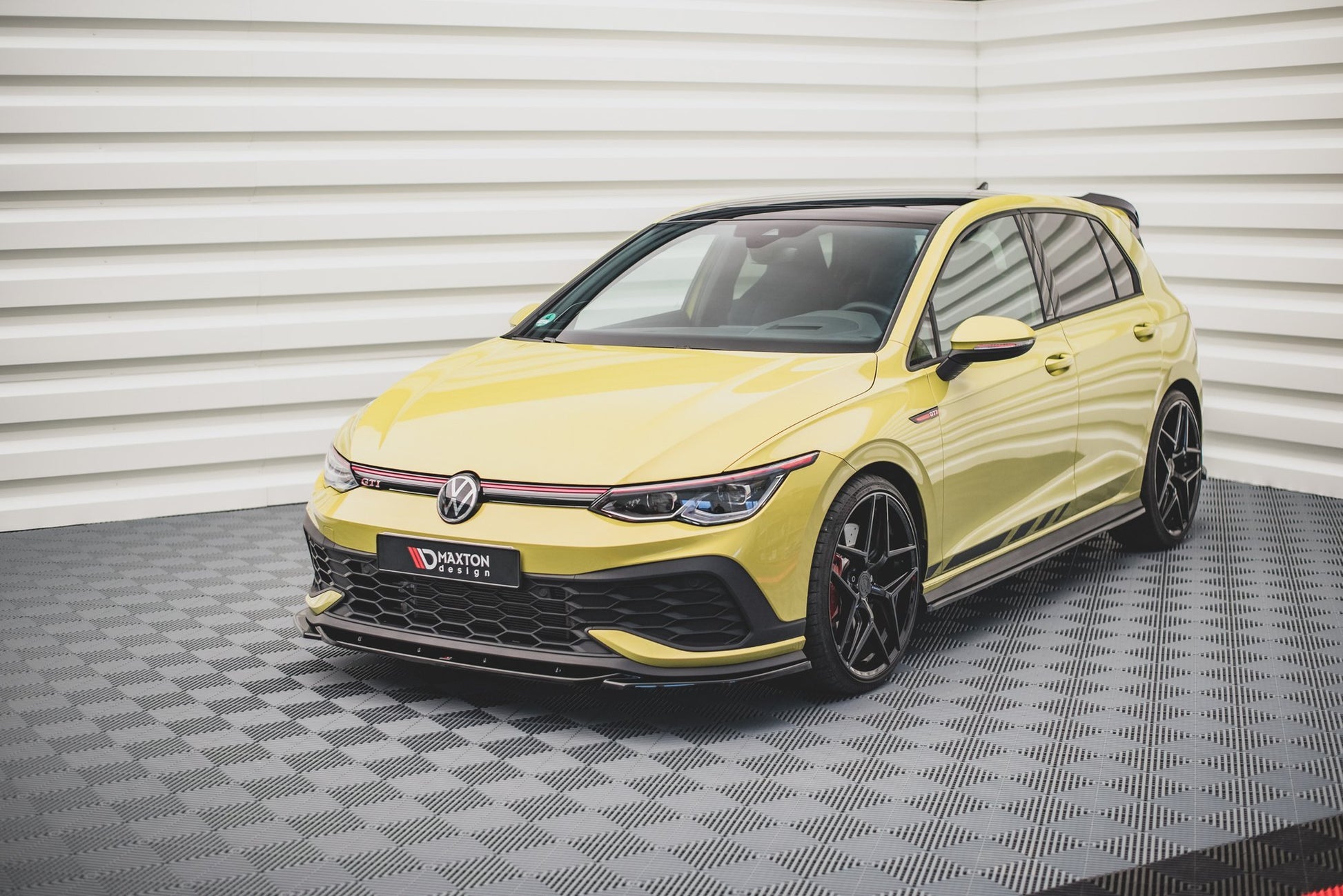 Front Ansatz V.2 für Volkswagen Golf 8 GTI Clubsport schwarz Hochglanz