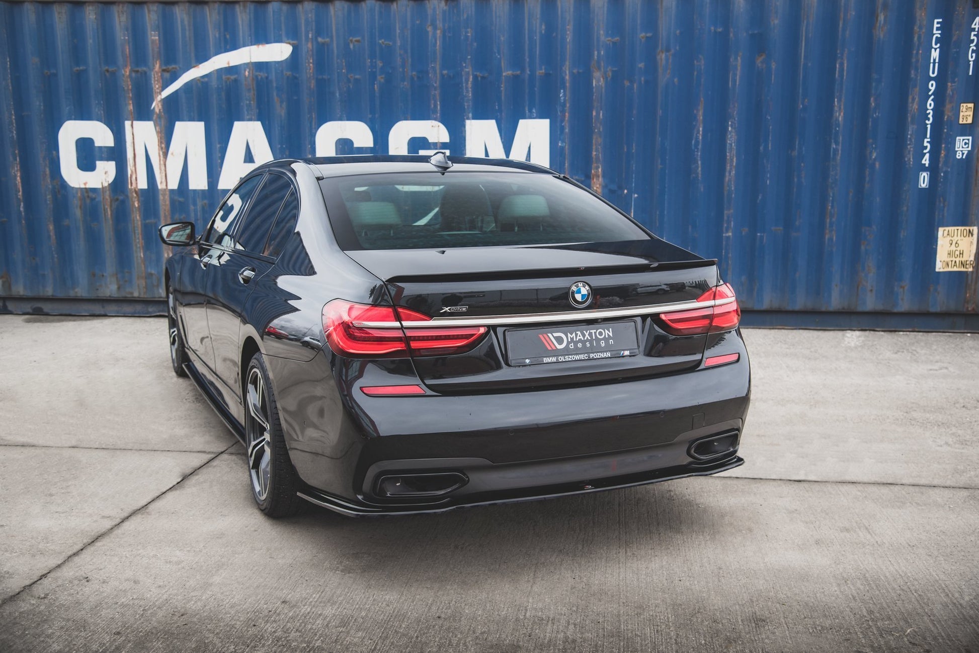 Mittlerer Diffusor Heck Ansatz für BMW 7 M-Paket G11 schwarz matt