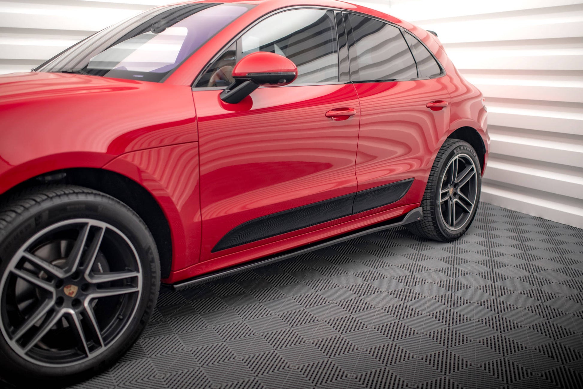 Seitenschweller Ansatz für Porsche Macan Mk1 Facelift schwarz Hochglanz