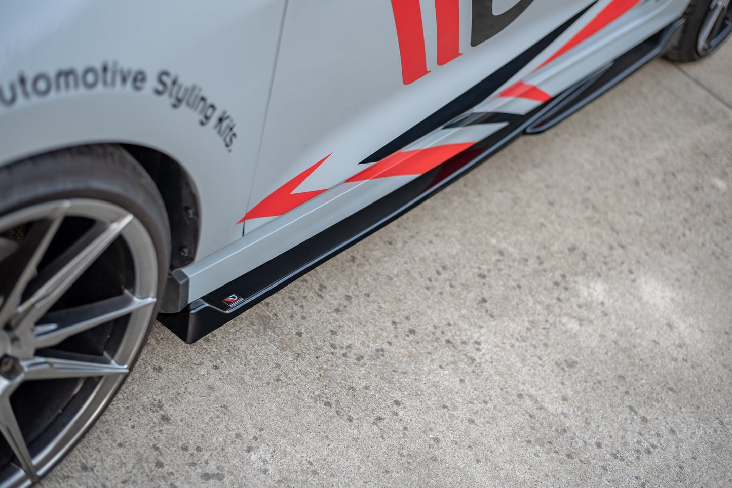 Seitenschweller Ansatz für V.4 Ford Fiesta Mk8 ST / ST-Line Carbon Look