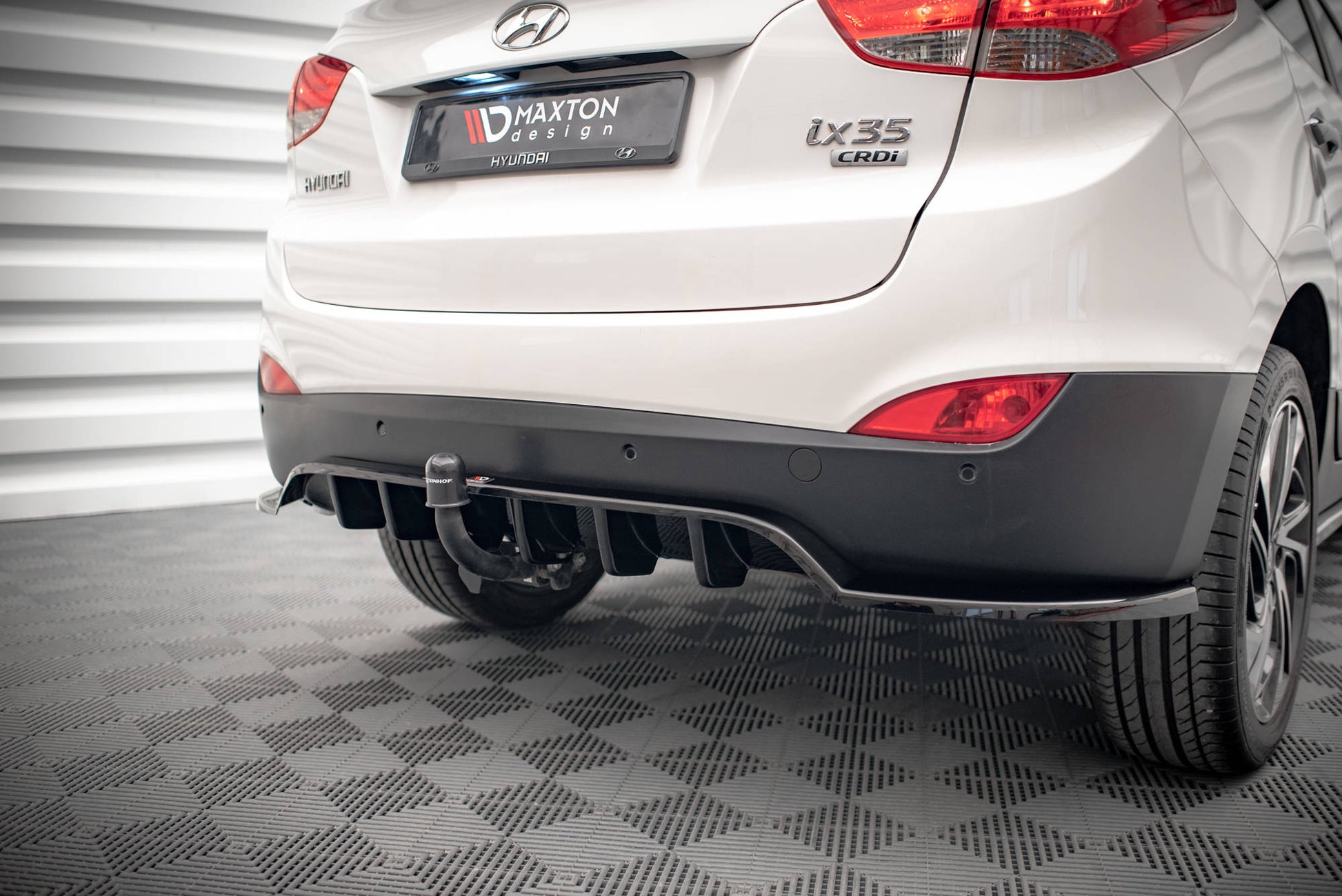 Mittlerer Diffusor Heck Ansatz DTM Look für Hyundai ix35 Mk1 schwarz matt