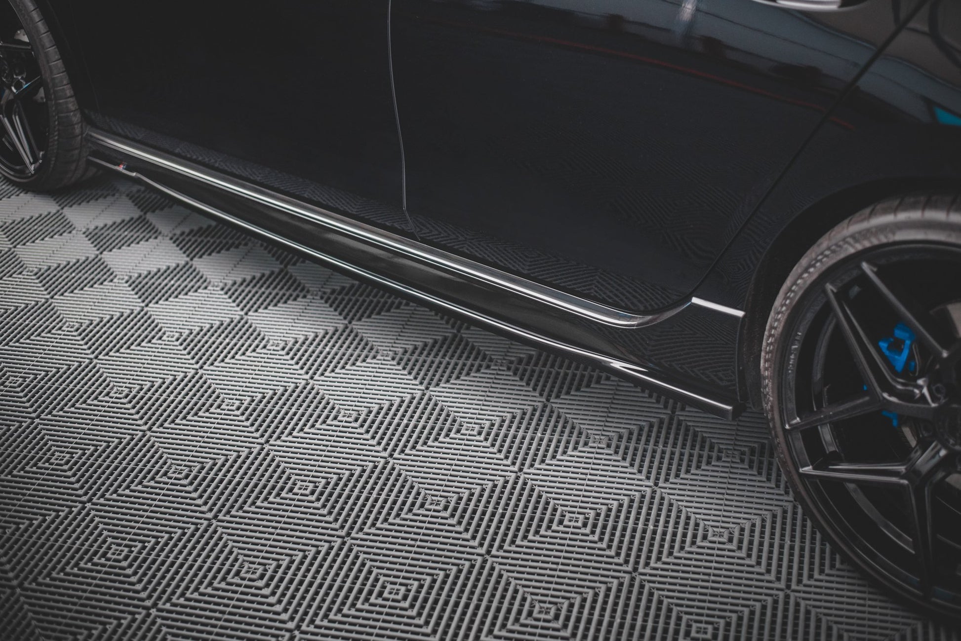Seitenschweller Ansatz für V.1 für Volkswagen Golf R Mk8 Carbon Look
