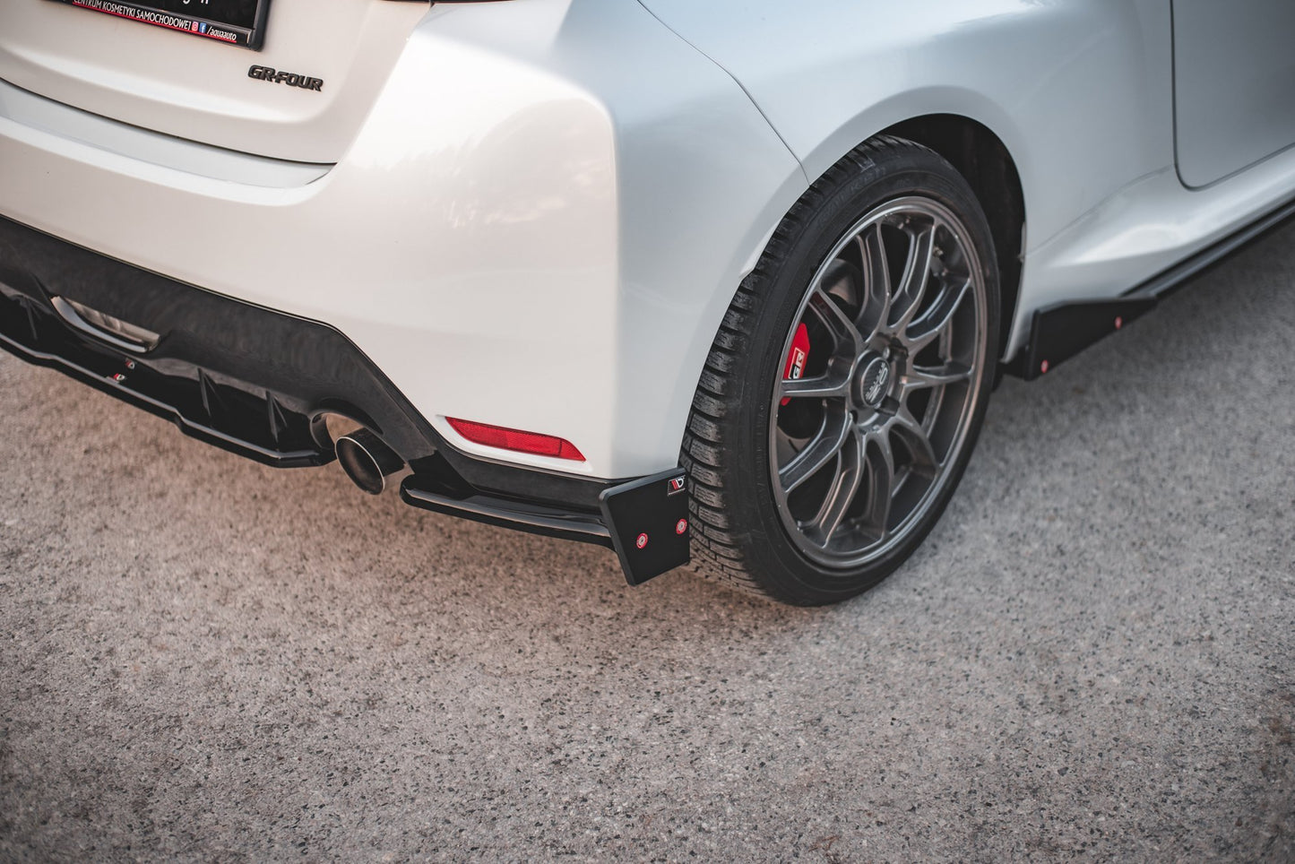 Heck Ansatz Flaps Diffusor +Flaps für V.2 Toyota GR Yaris Mk4