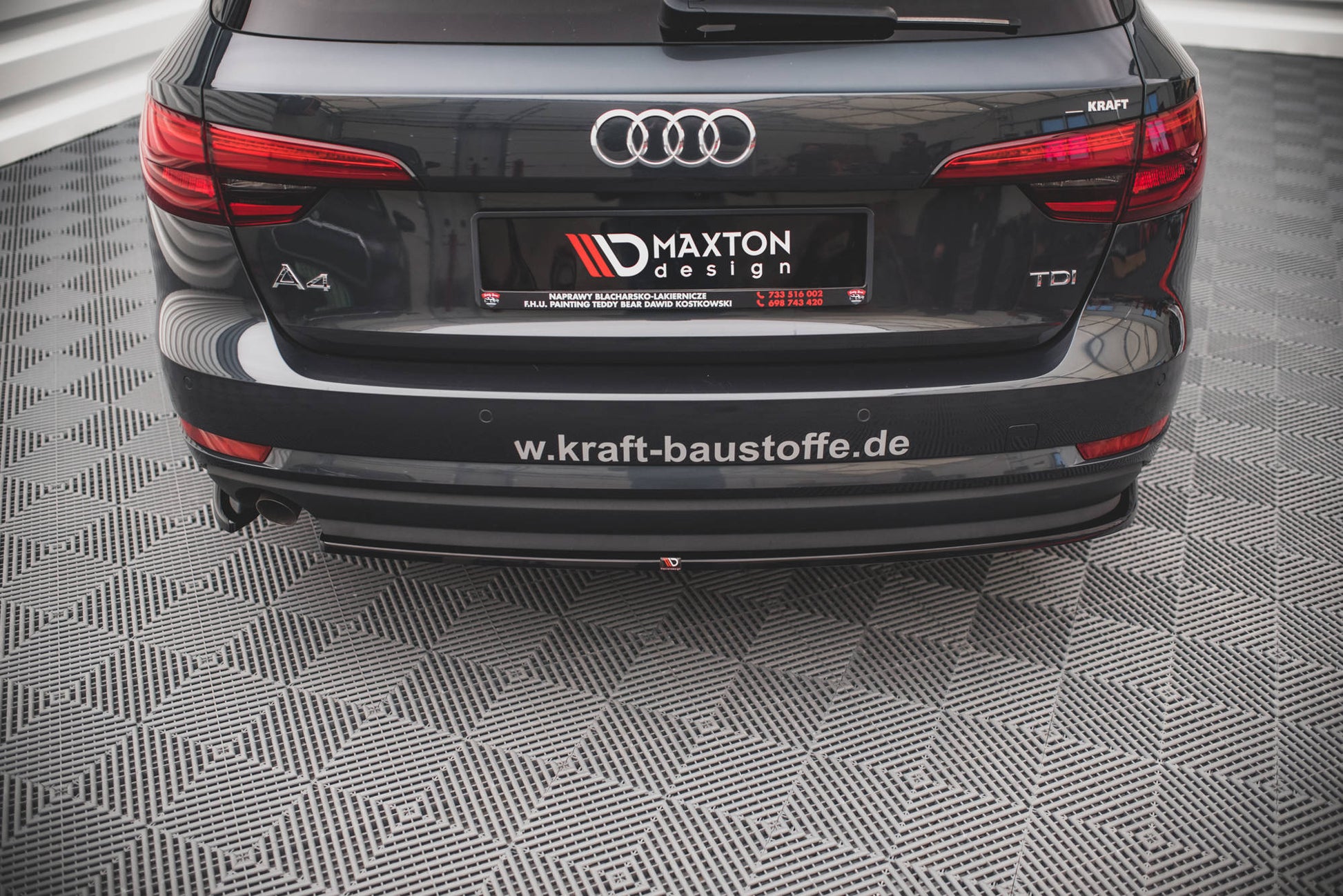Heck Ansatz Flaps Diffusor für Audi A4 Avant B9 Carbon Look