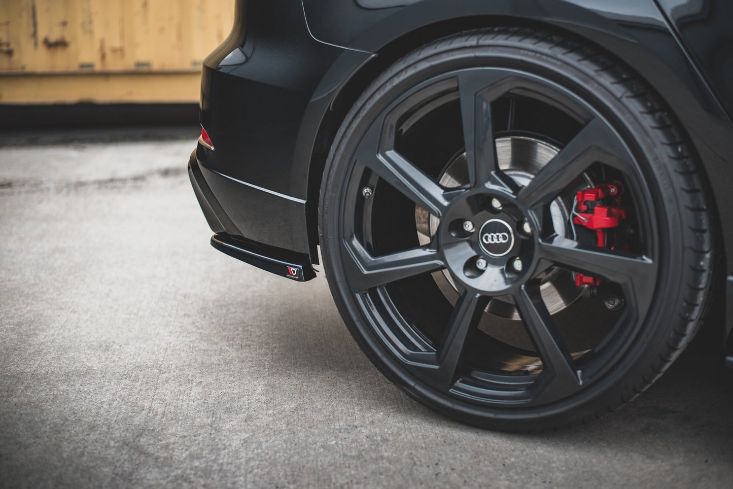 Heck Ansatz Flaps Diffusor V.2 für Audi RS3 8V Sportback Facelift Carbon Look