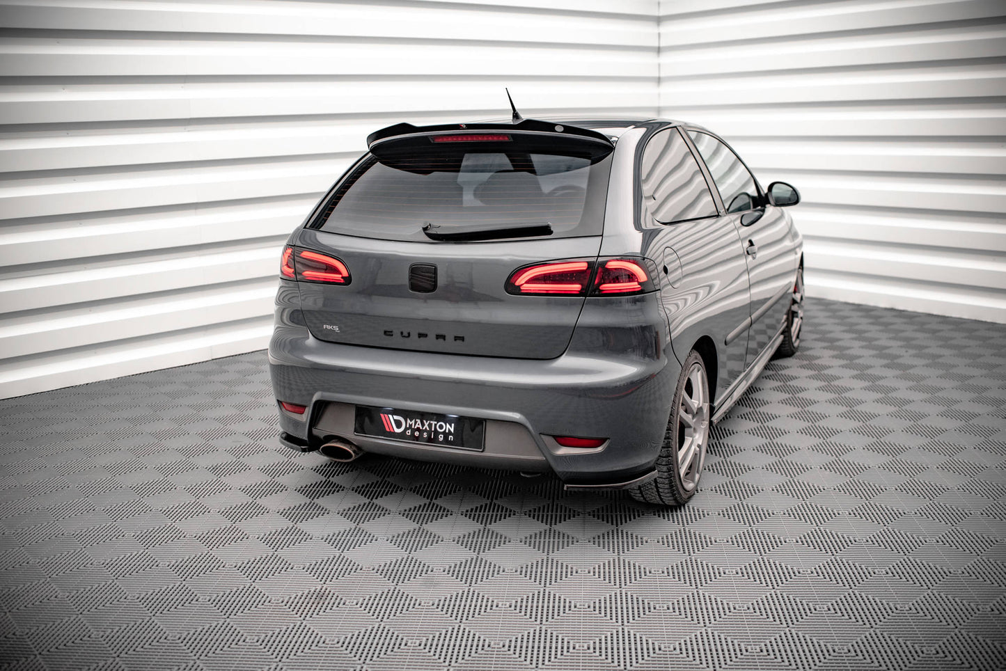 Heck Ansatz Flaps Diffusor für Seat Ibiza Cupra Mk3 Carbon Look