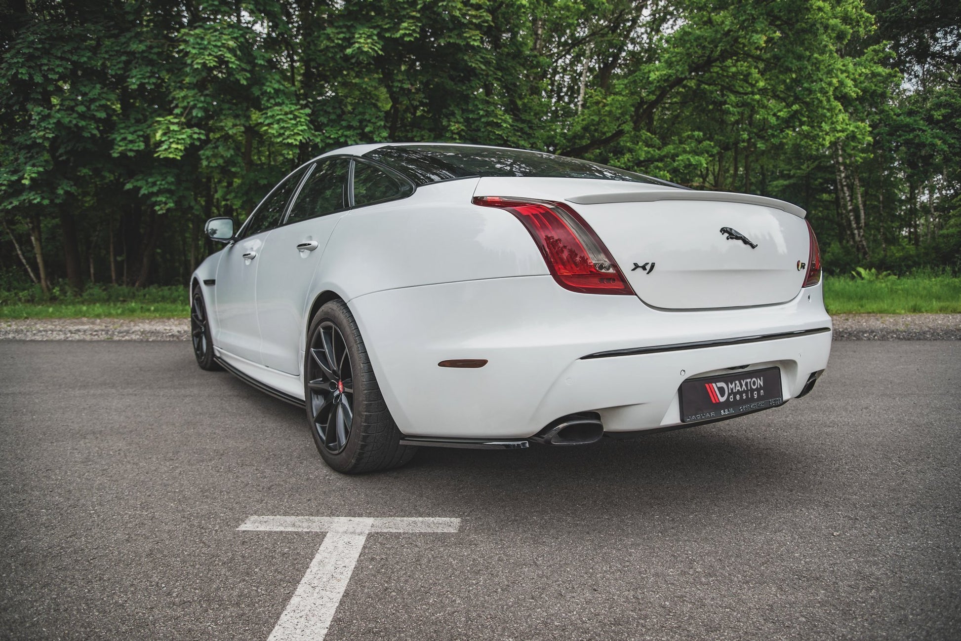 Heck Ansatz Flaps Diffusor für Jaguar XJ X351 schwarz matt