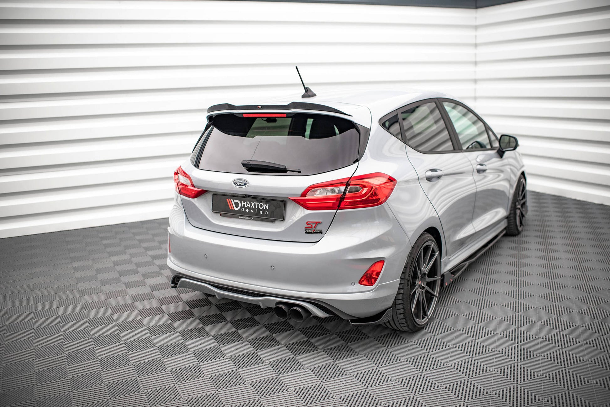 Heck Ansatz Flaps Diffusor V.1 für Ford Fiesta ST Mk8 schwarz matt