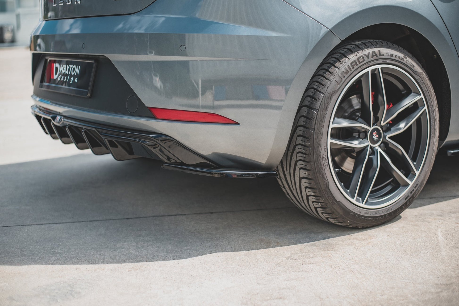Heck Ansatz Flaps Diffusor für SEAT Leon Mk3 FR Facelift Carbon Look