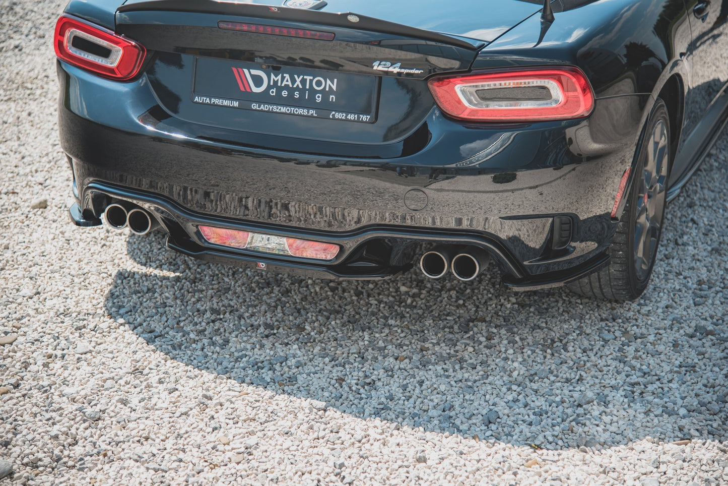 Mittlerer Diffusor Heck Ansatz für Fiat 124 Spider Abarth Carbon Look