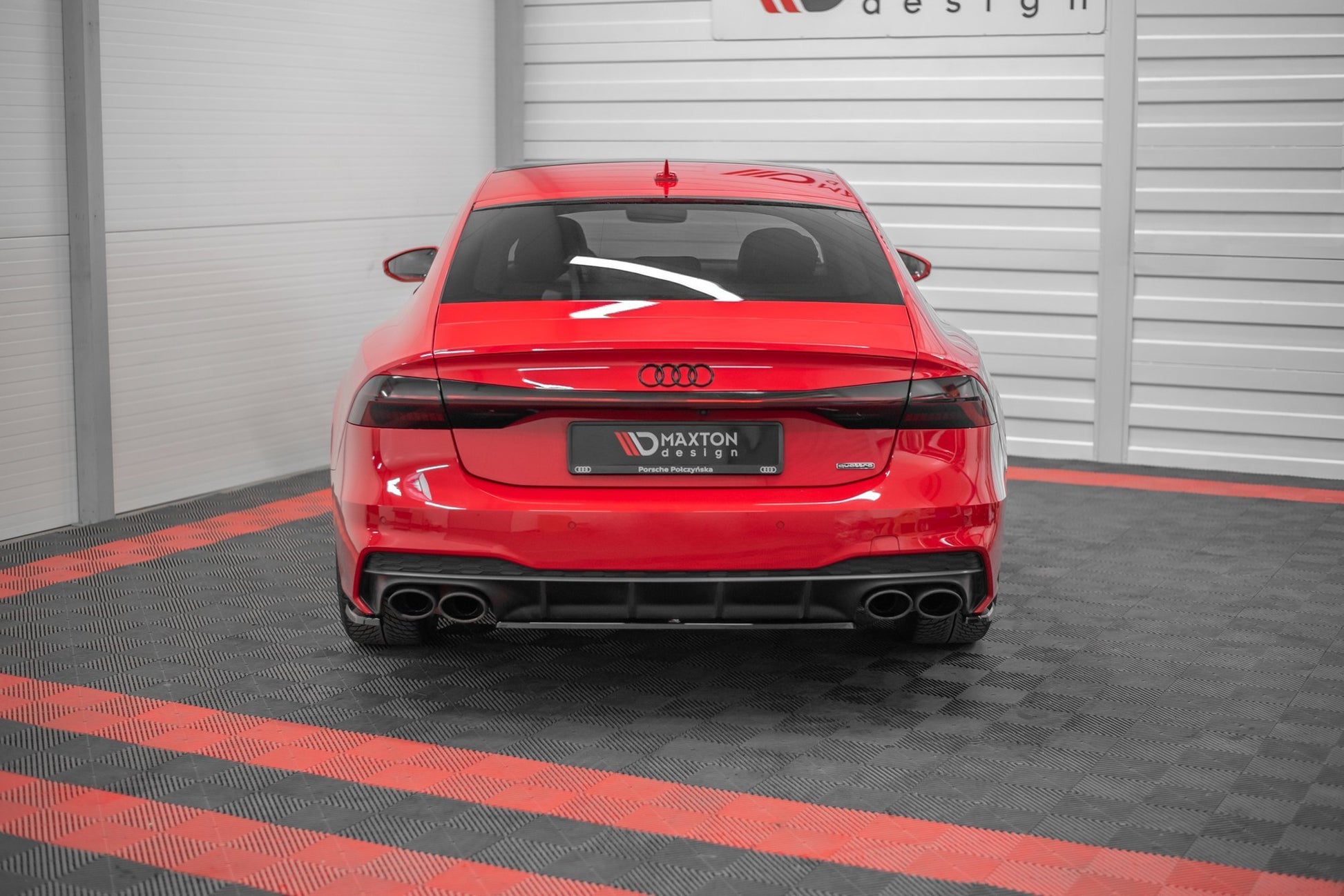 Mittlerer Diffusor Heck Ansatz für Audi S7 C8 Carbon Look