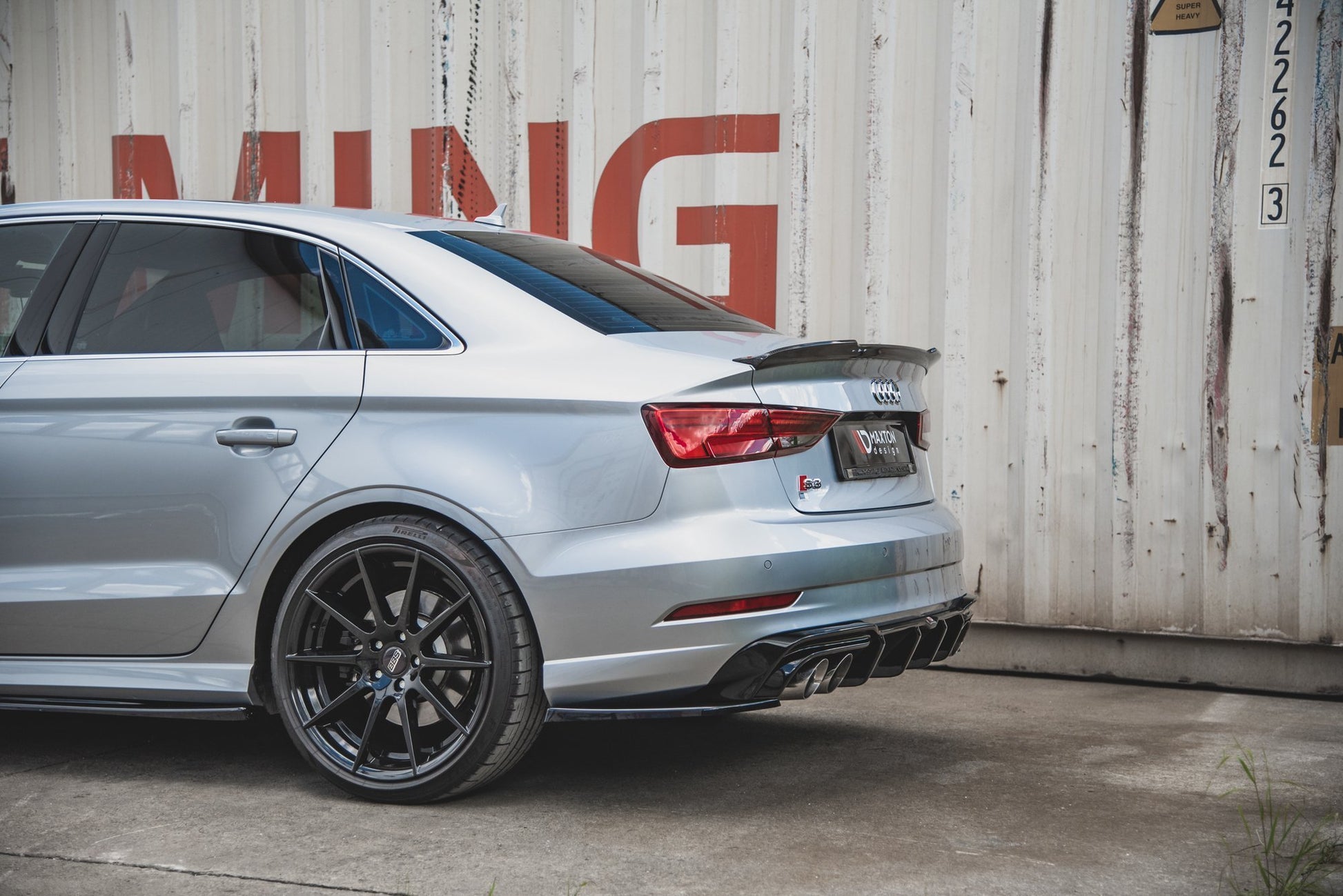 Heck Ansatz Flaps Diffusor V.2 für Audi S3 Limousine 8V Facelift Carbon Look