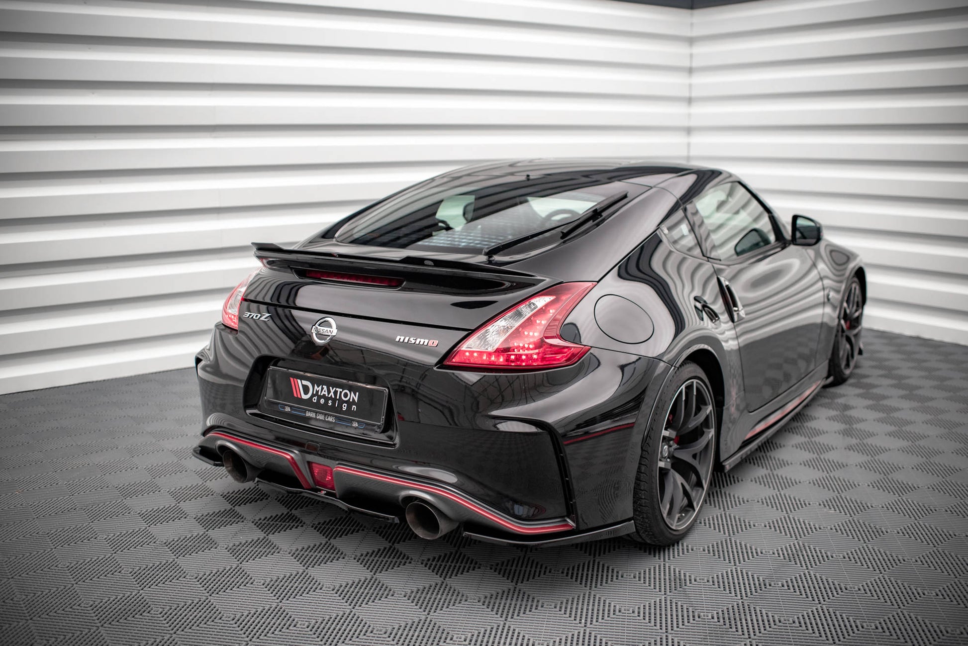 Heck Ansatz Flaps Diffusor für Nissan 370Z Nismo Facelift schwarz Hochglanz