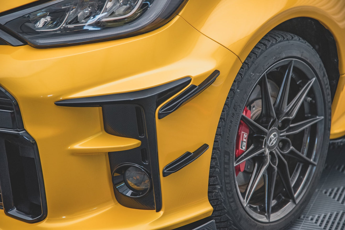 Stoßstangenflügel vorne (Canards) Toyota GR Yaris Mk4