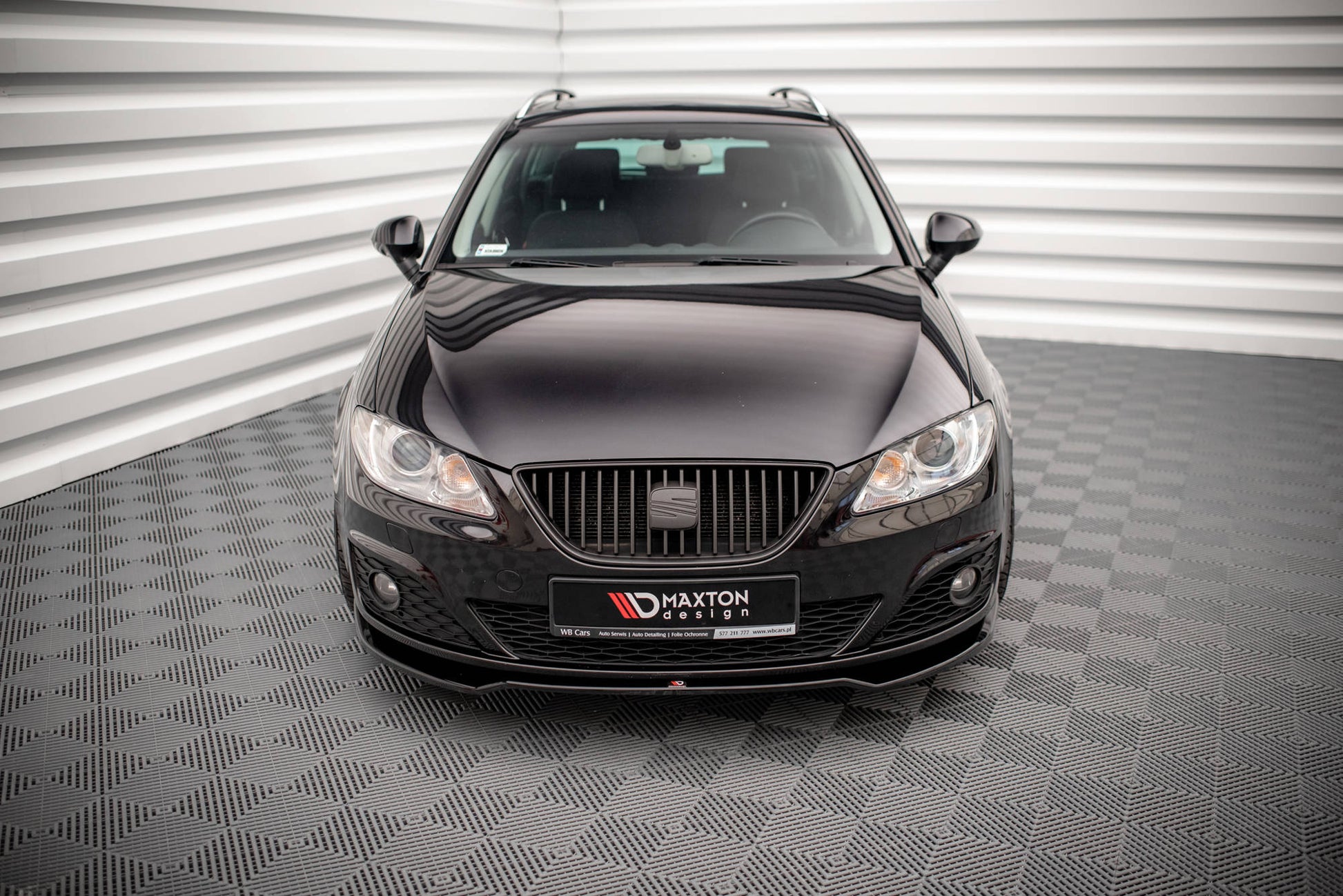 Front Ansatz V.2 für Seat Exeo schwarz Hochglanz