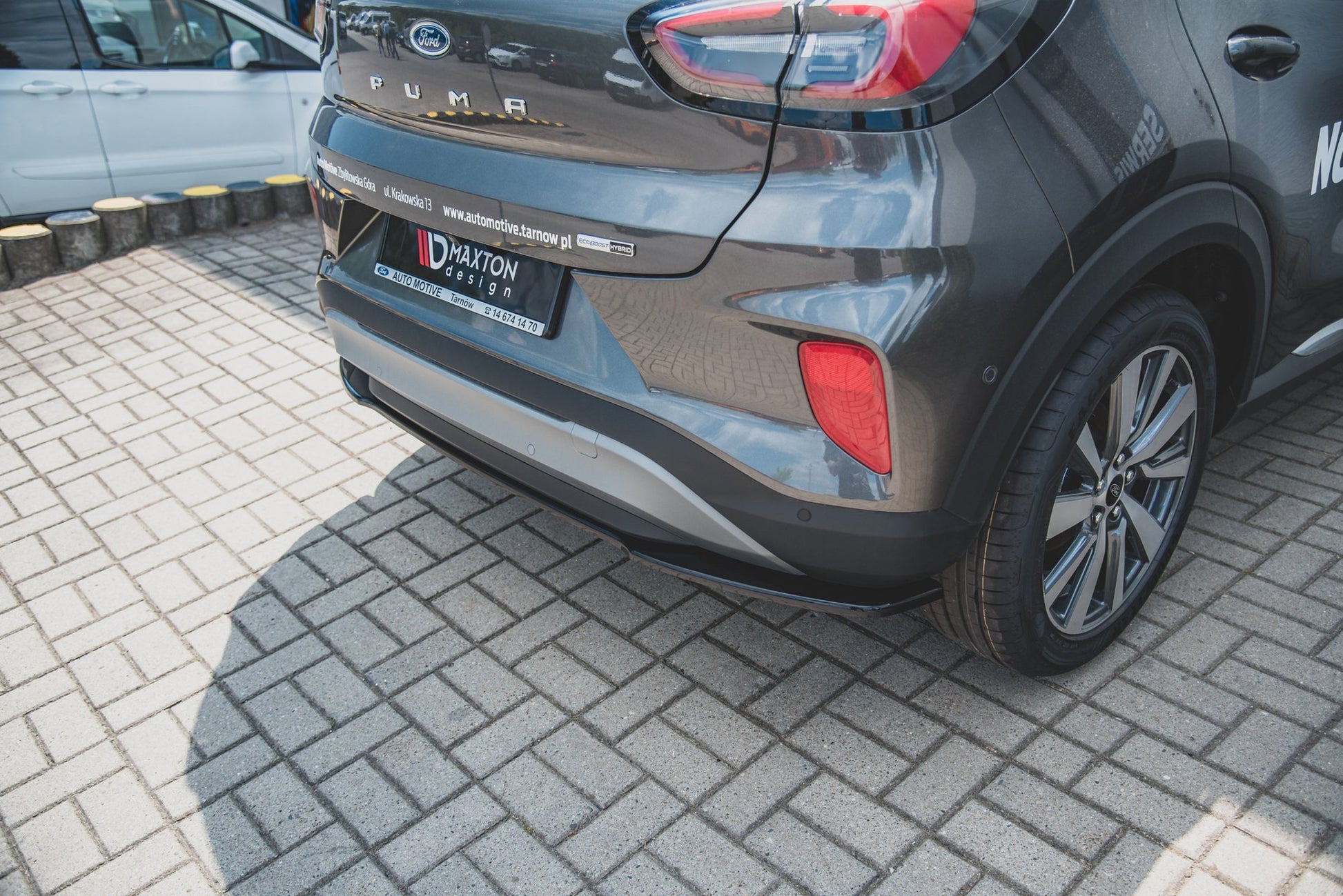 Mittlerer Diffusor Heck Ansatz für Ford Puma Carbon Look