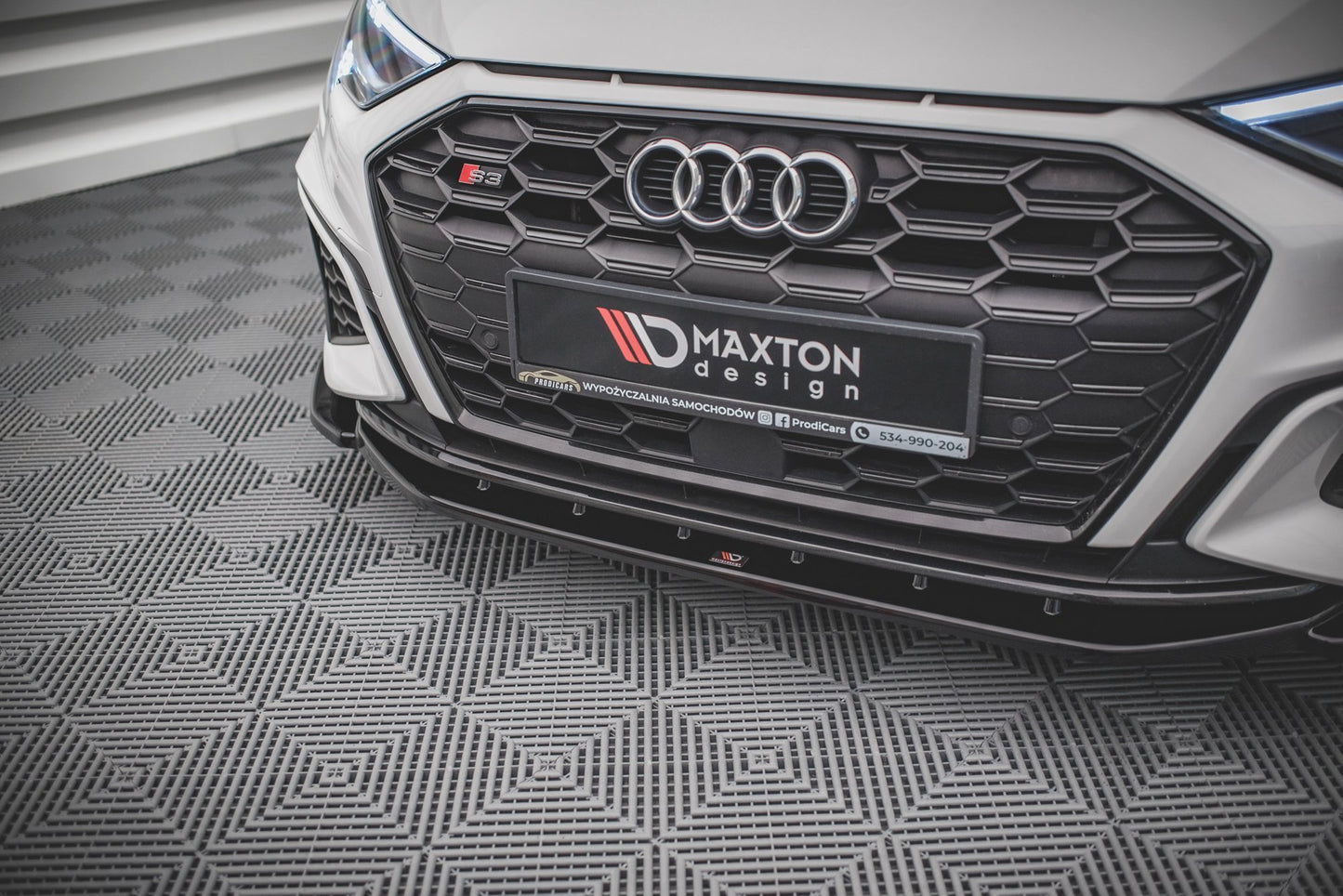 Front Ansatz V.4 für Audi S3 / A3 S-Line 8Y Carbon Look