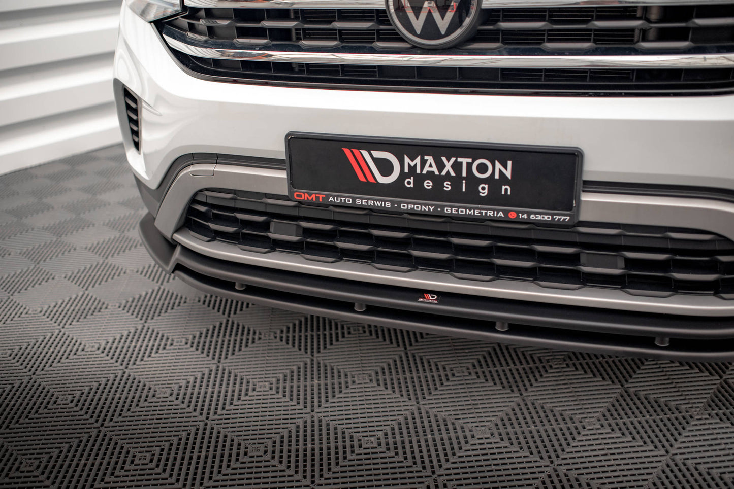 Front Ansatz V.2 für Volkswagen Atlas Cross Sport schwarz matt