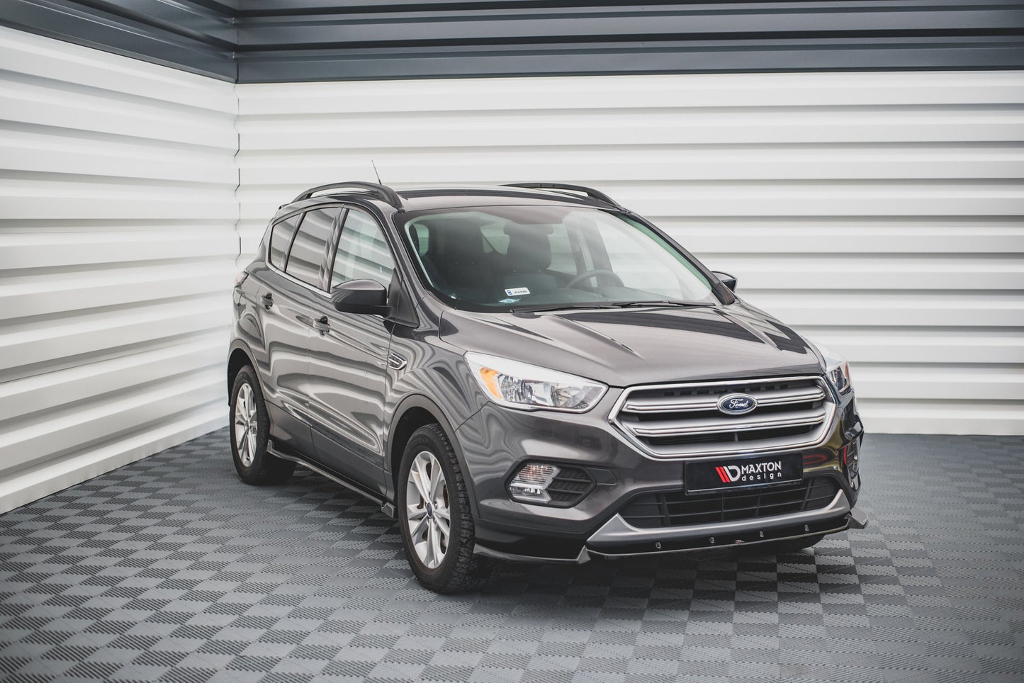 Front Ansatz für Ford Escape Mk3 schwarz matt