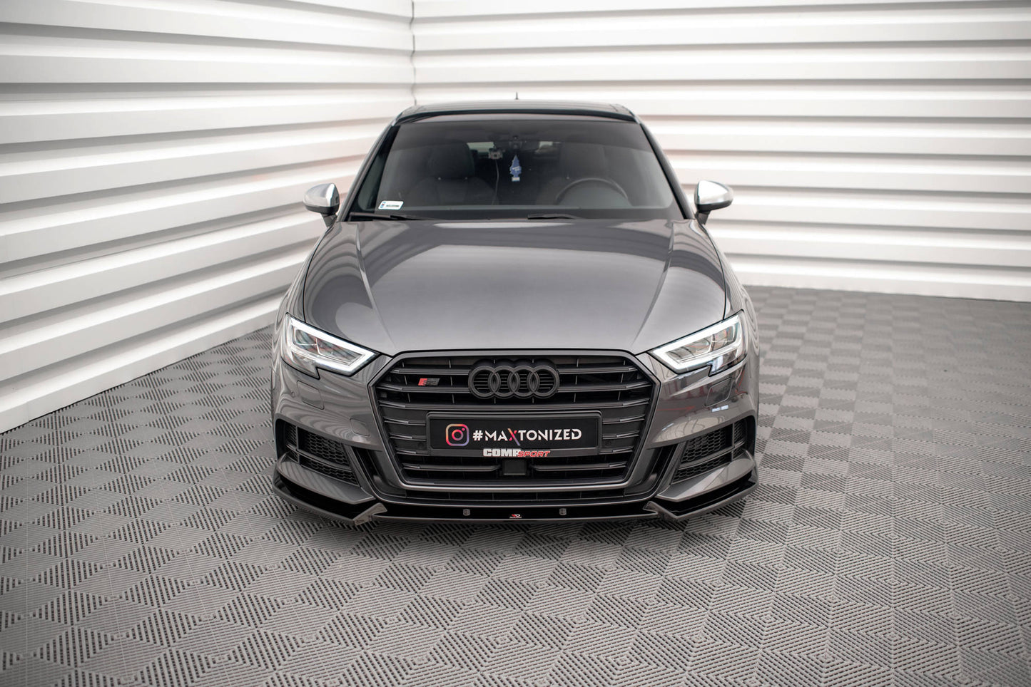 Front Ansatz V.1 für Audi S3 Sportback 8V Facelift schwarz Hochglanz