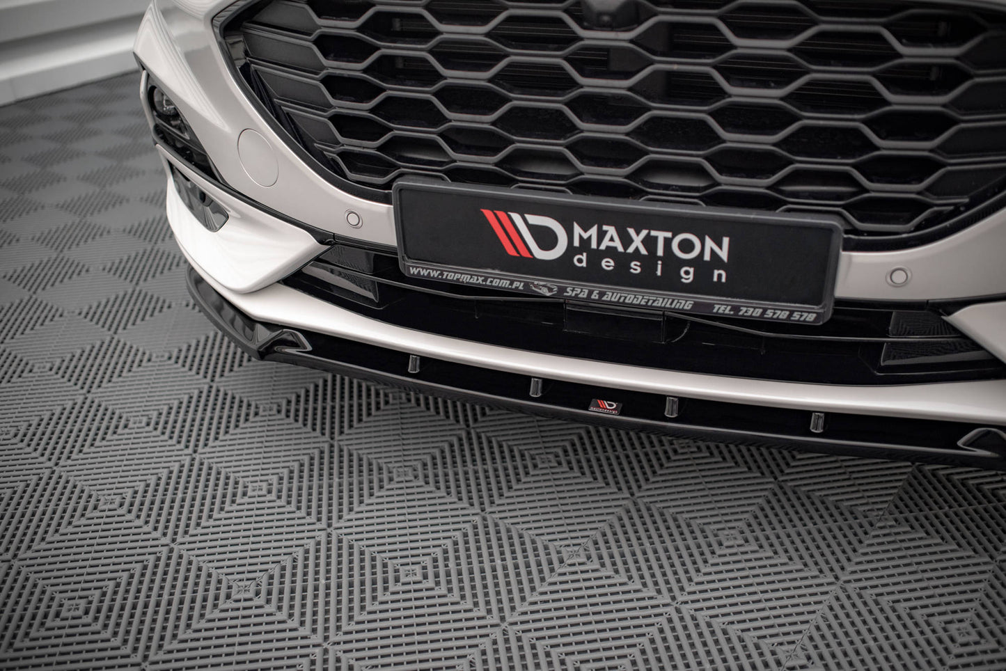 Front Ansatz für Ford Kuga ST-Line Mk3 schwarz matt