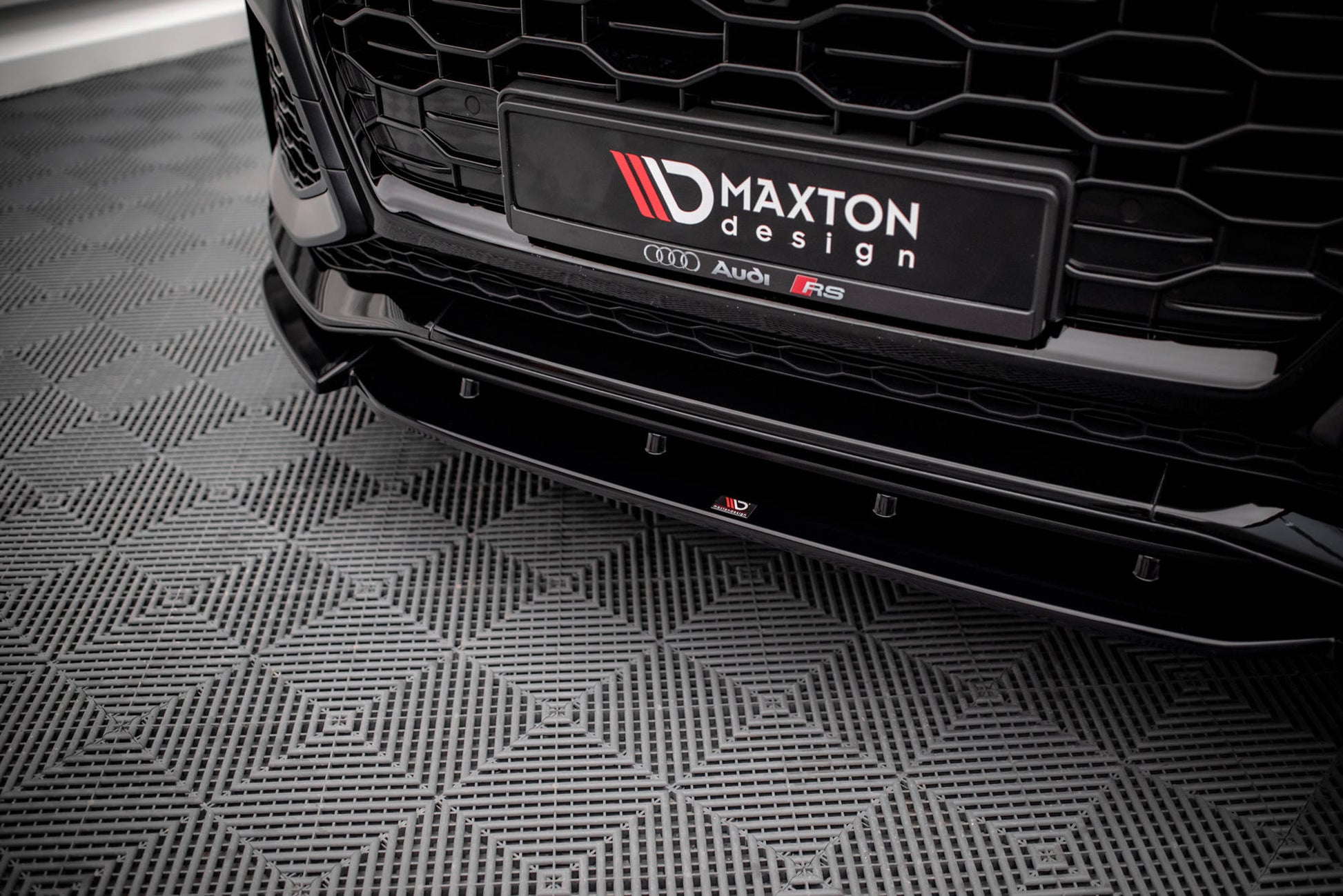 Front Ansatz V.1 für Audi RSQ8 Mk1 schwarz matt