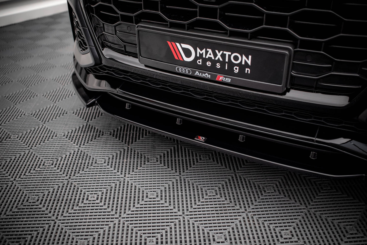 Front Ansatz V.1 für Audi RSQ8 Mk1 Carbon Look