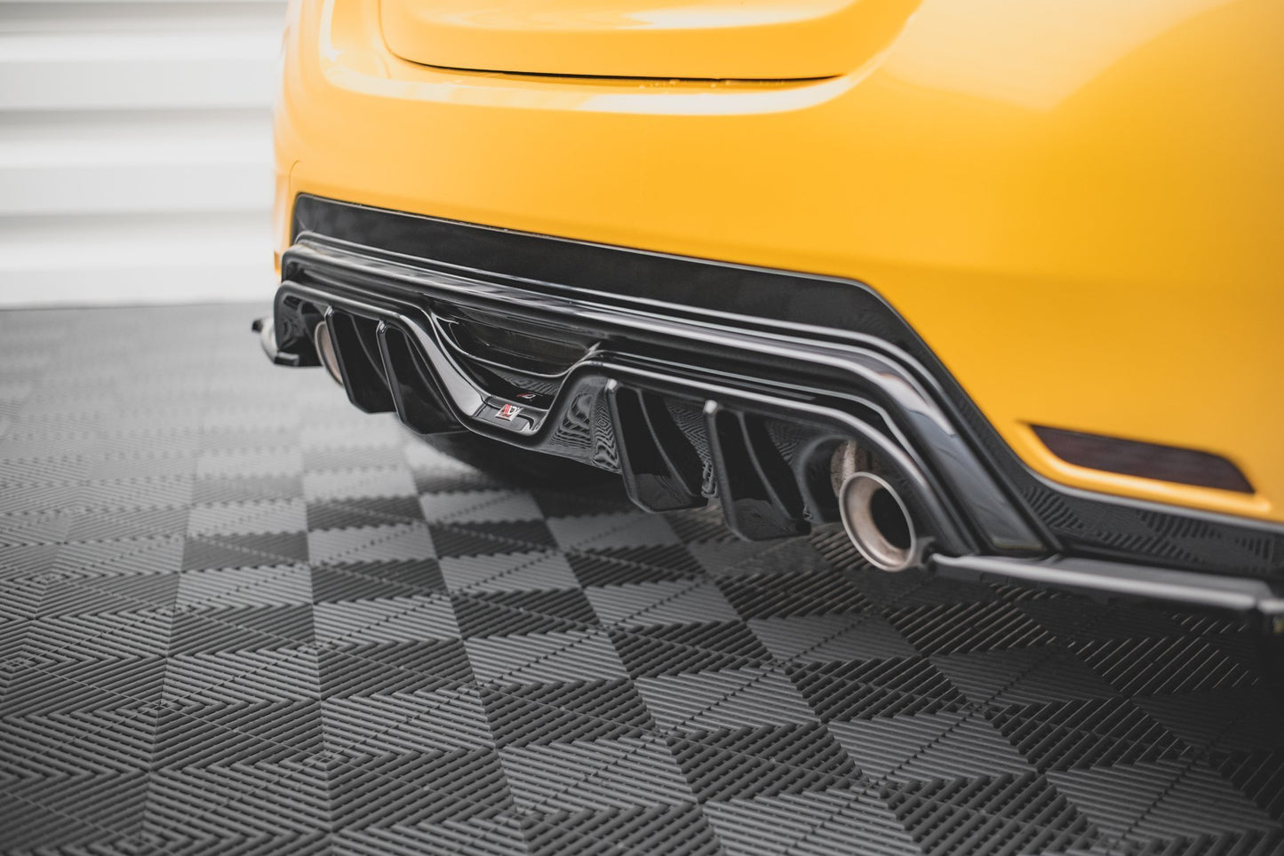 Diffusor Heck Ansatz für Toyota GR Yaris Mk4 schwarz matt