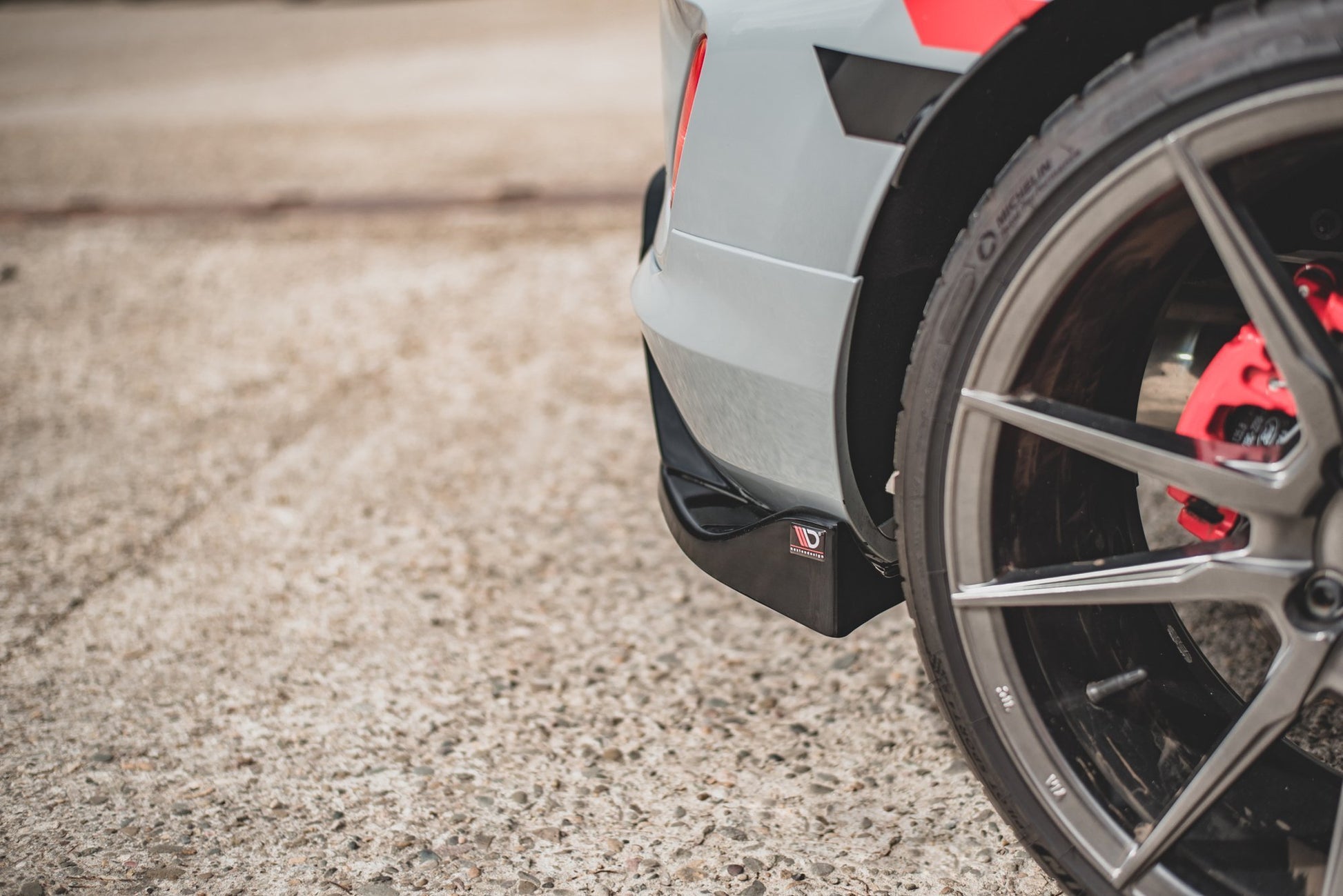 Heck Ansatz Flaps Diffusor V.2 für Ford FIesta Mk8 ST schwarz Hochglanz