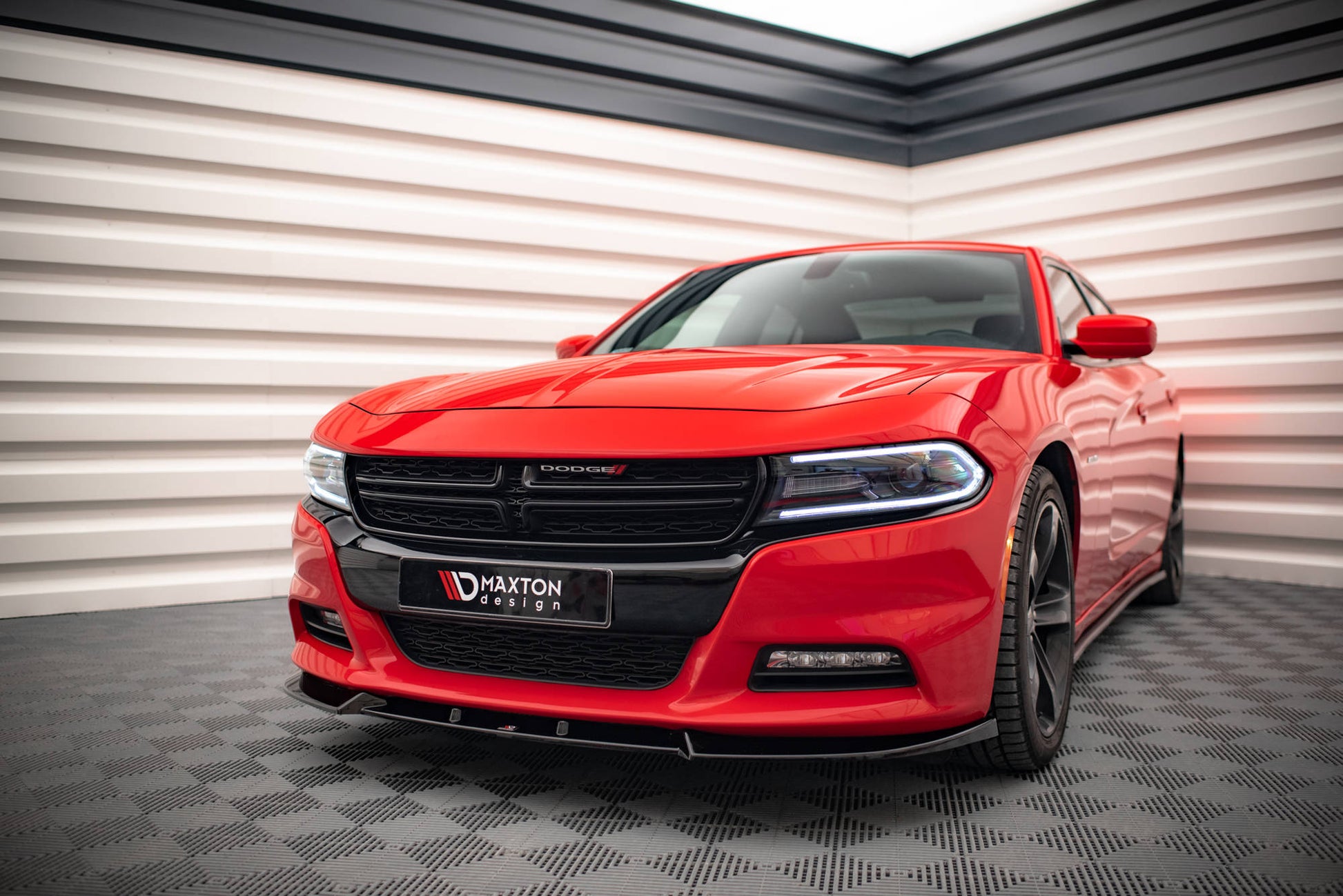 Front Ansatz V.1 für Dodge Charger RT Mk7 Facelift schwarz Hochglanz