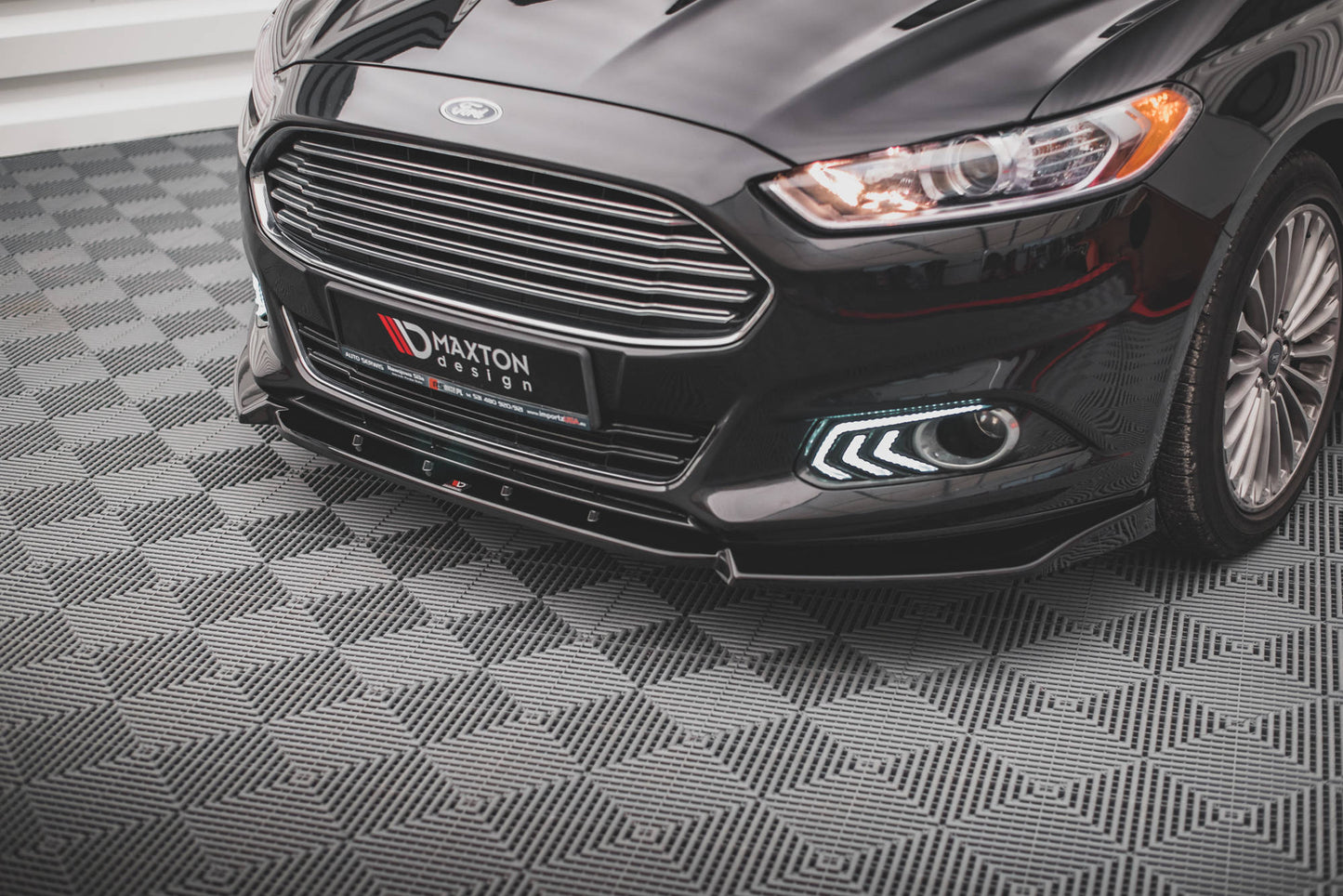 Front Ansatz für Ford Mondeo Mk5 schwarz matt
