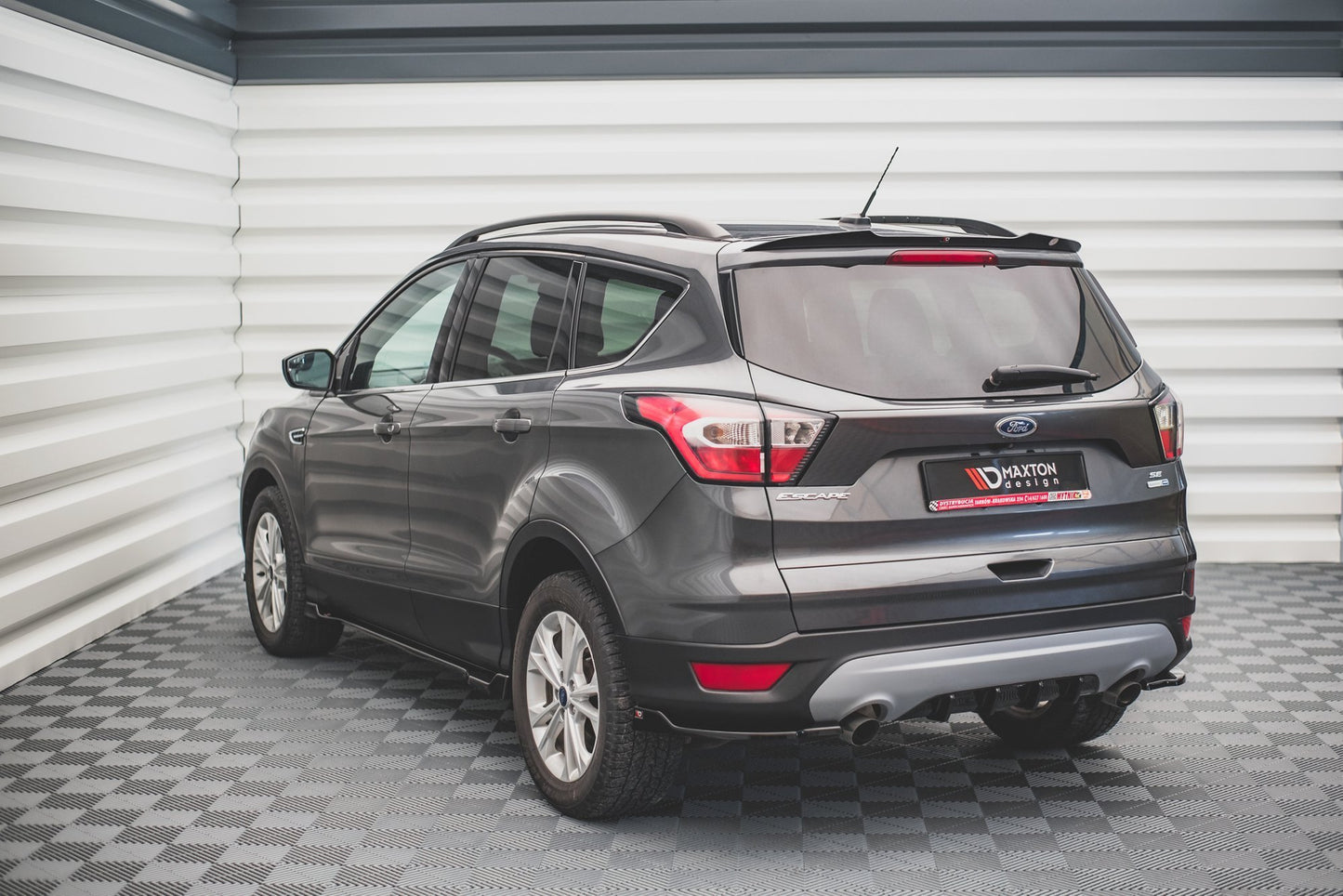 Spoiler CAP für Ford Escape Mk3 schwarz matt