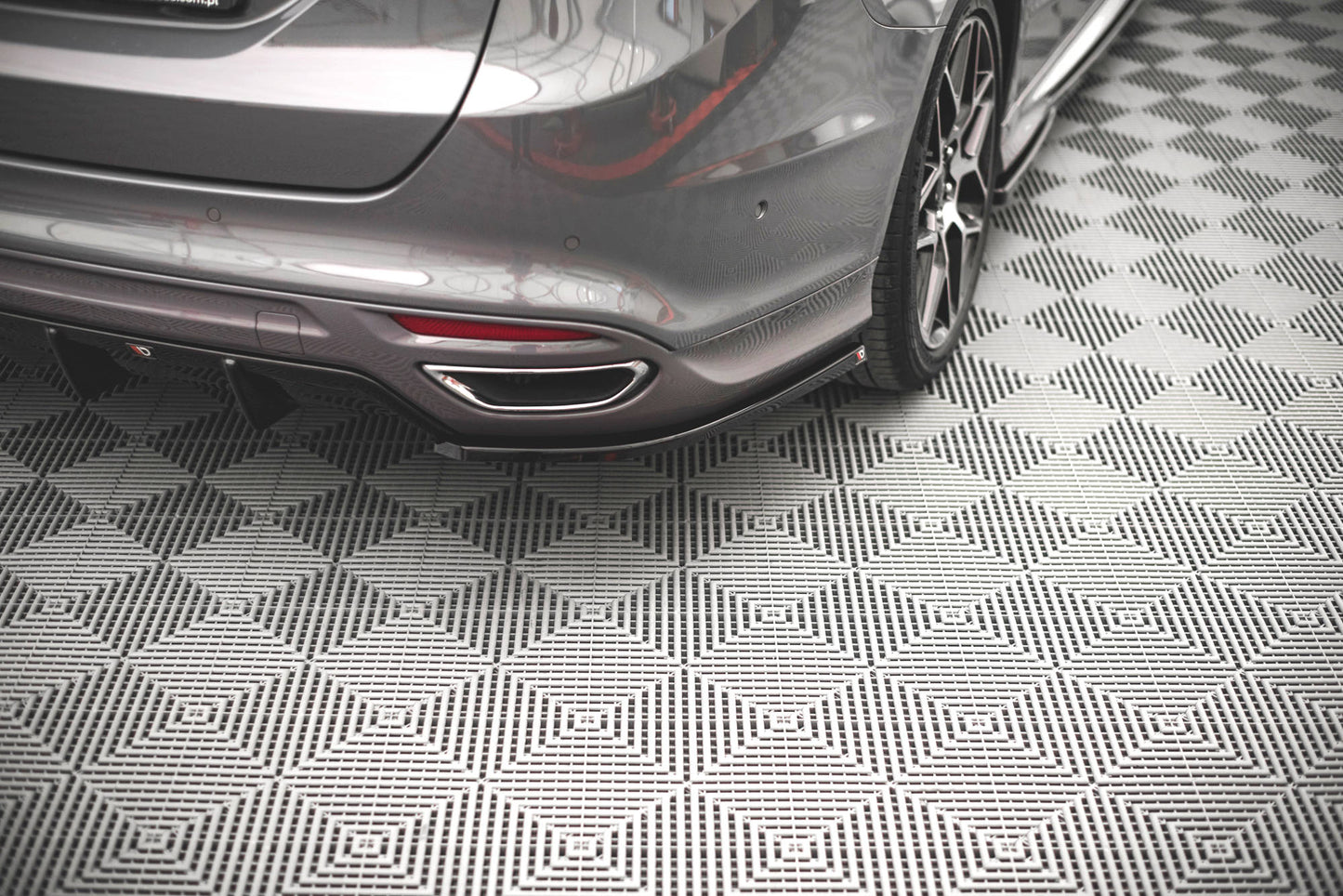 Heck Ansatz Flaps Diffusor V.2 für Ford Mondeo ST-Line Mk5 Facelift schwarz matt