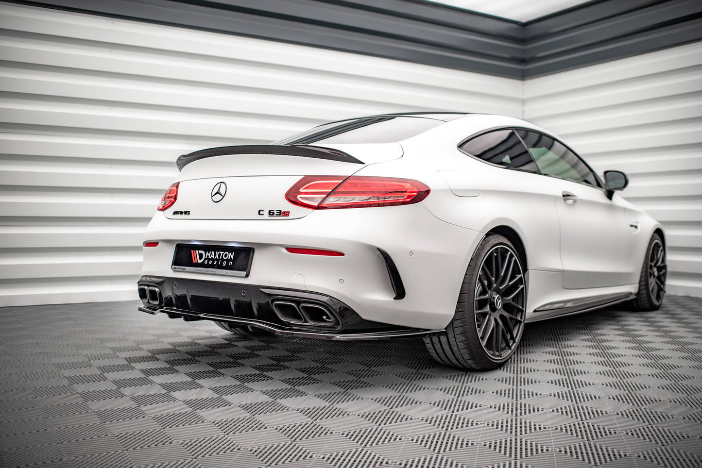 Mittlerer Diffusor Heck Ansatz DTM Look für Mercedes-AMG C 63 AMG Coupe C205 Facelift schwarz matt