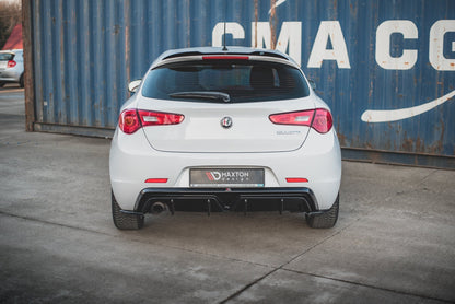 Heck Ansatz Flaps Diffusor V.3 für Alfa Romeo Giulietta Facelift Carbon Look