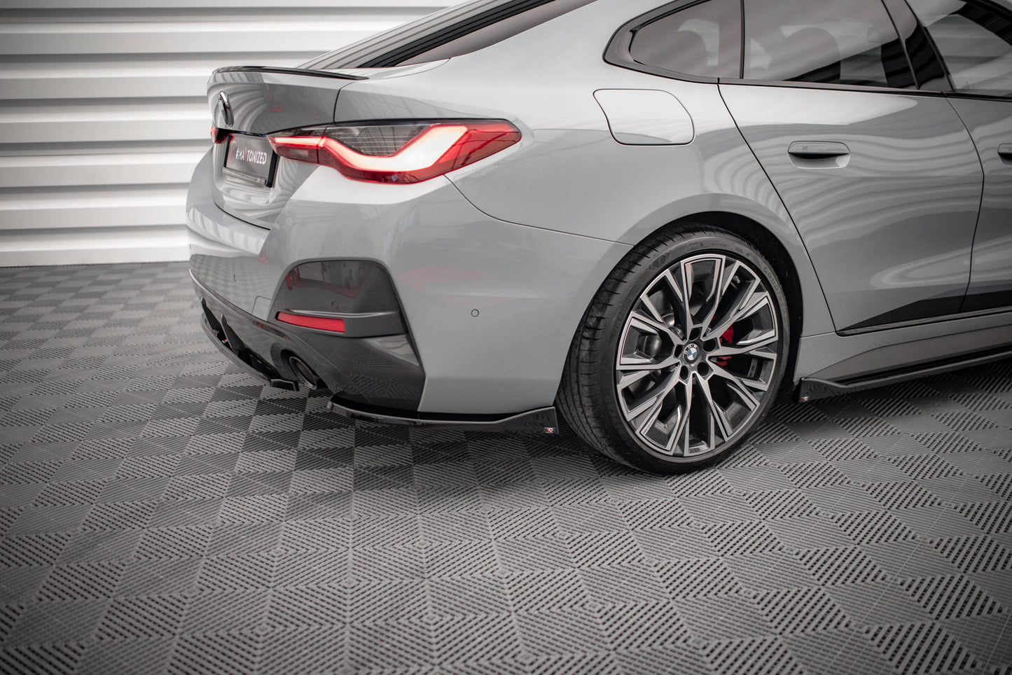 Heck Ansatz Flaps Diffusor V.2 für BMW 4er Gran Coupe M-Paket G26 schwarz Hochglanz