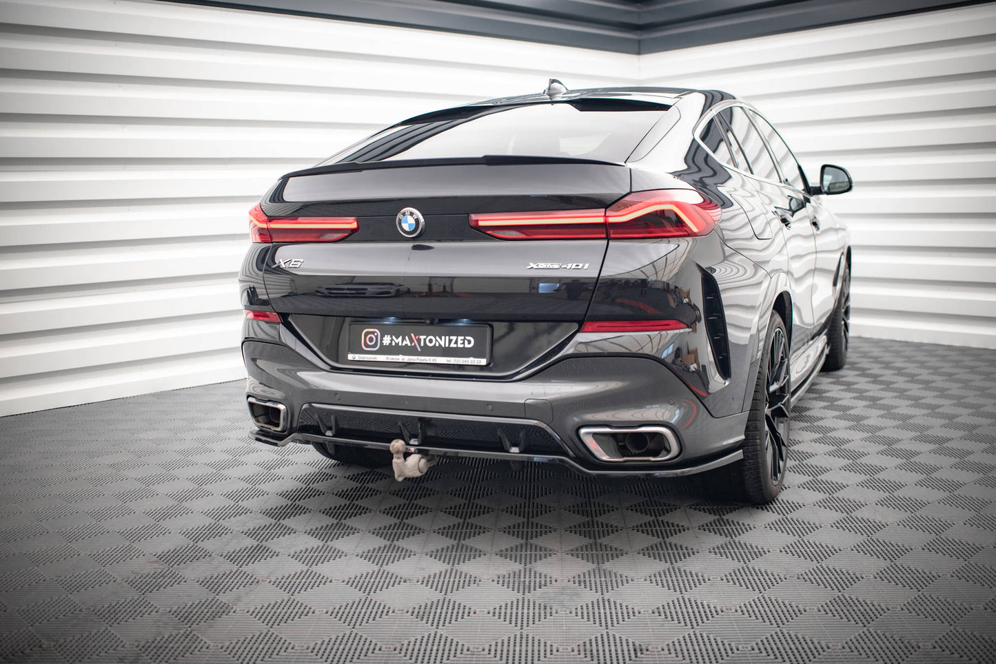 Mittlerer Diffusor Heck Ansatz DTM Look für V.3 BMW X6 M-Paket G06 Carbon Look