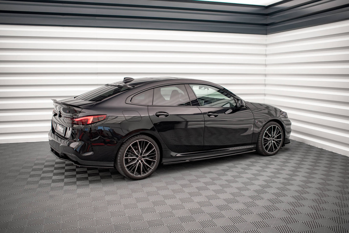 Seitenschweller Ansatz für V.1 für BMW 2 Gran Coupe M-Paket / M235i F44 schwarz matt