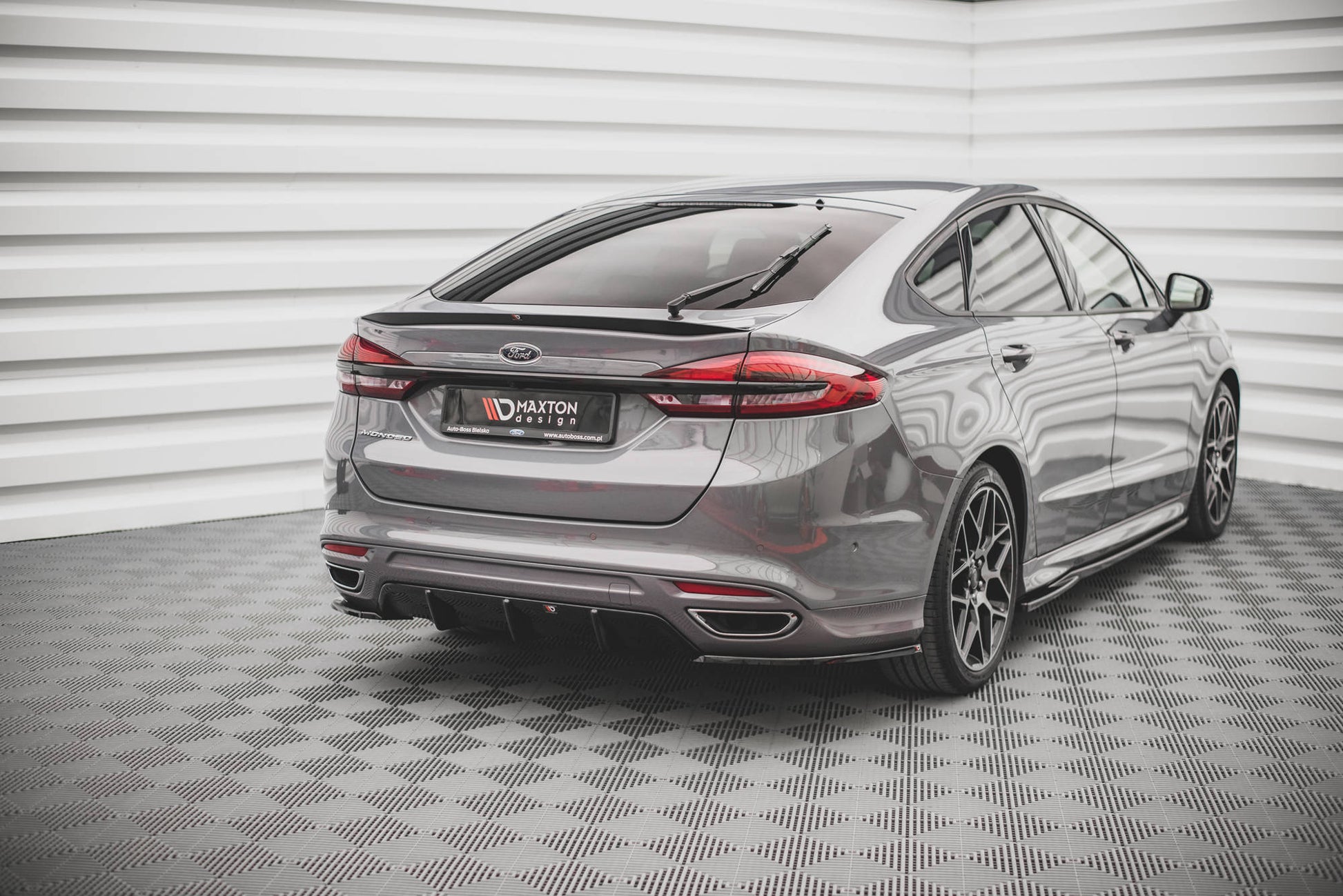 Heck Ansatz Flaps Diffusor V.2 für Ford Mondeo ST-Line Mk5 Facelift schwarz matt