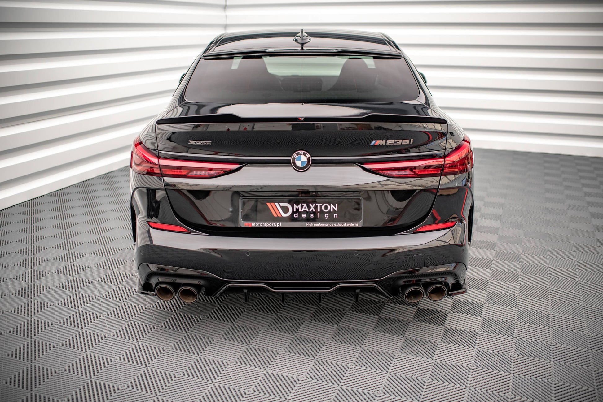 Heck Ansatz Flaps Diffusor für BMW M235i Gran Coupe F44 Carbon Look
