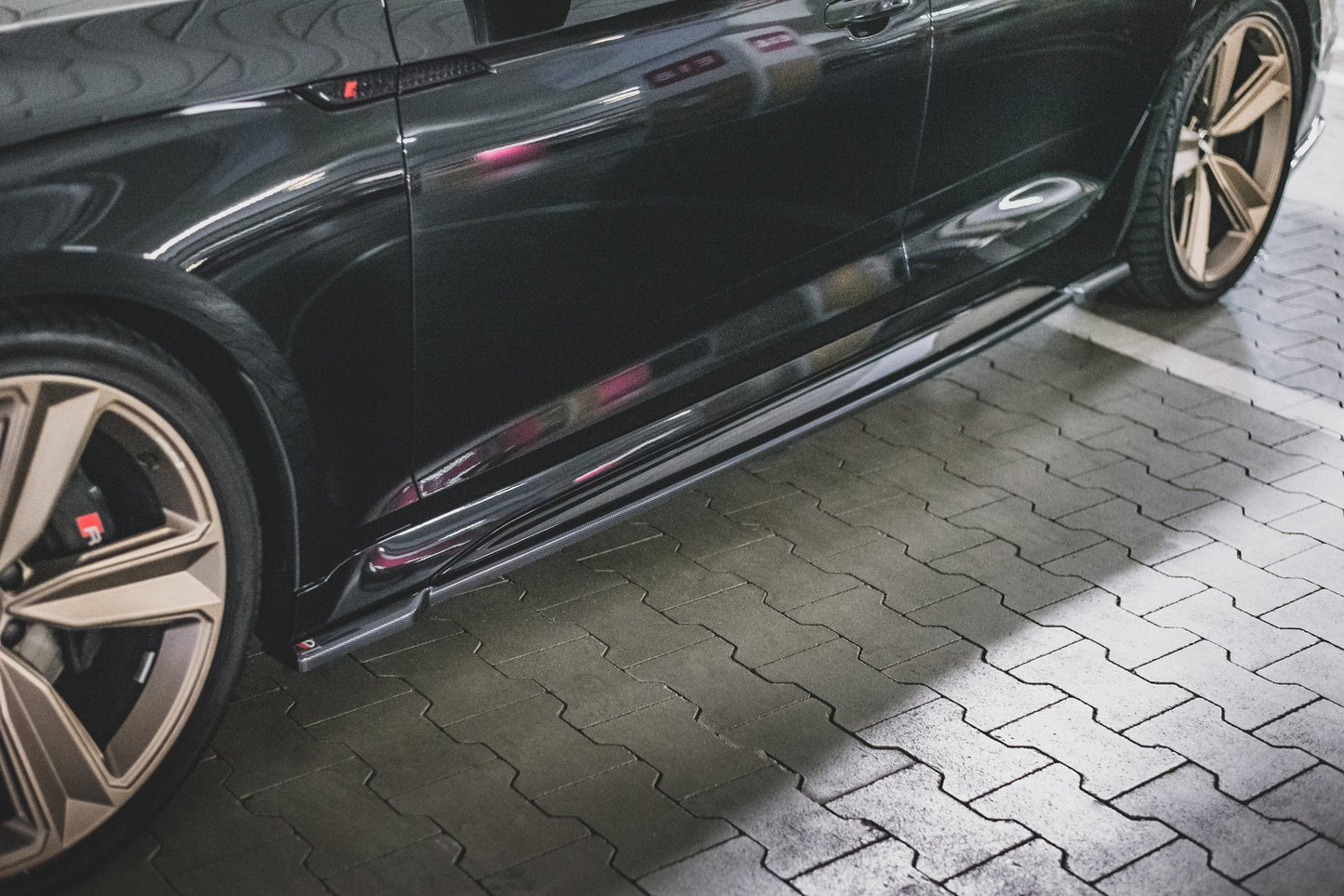 Seitenschweller Ansatz für Audi RS5 Sportback F5 Facelift schwarz Hochglanz