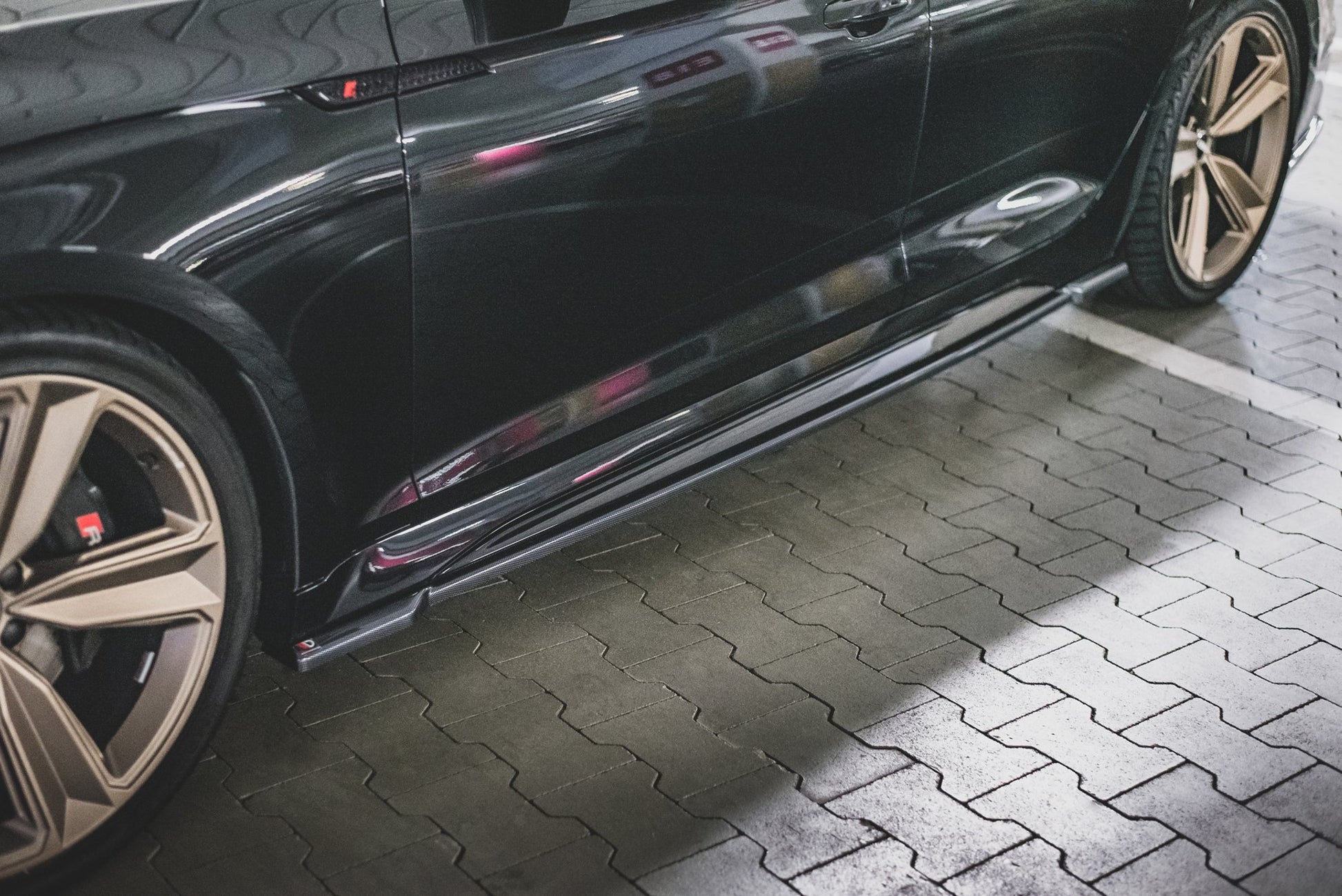 Seitenschweller Ansatz für Audi RS5 Sportback F5 Facelift schwarz Hochglanz